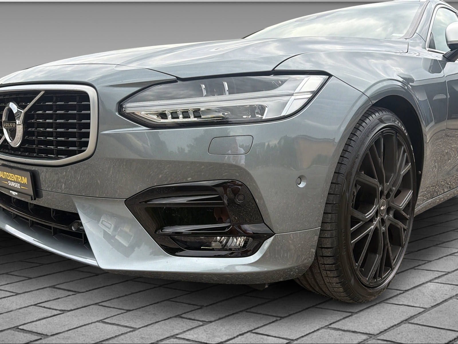 VOLVO V90 2.0 T6 R-Design AWD-showroom-element-1