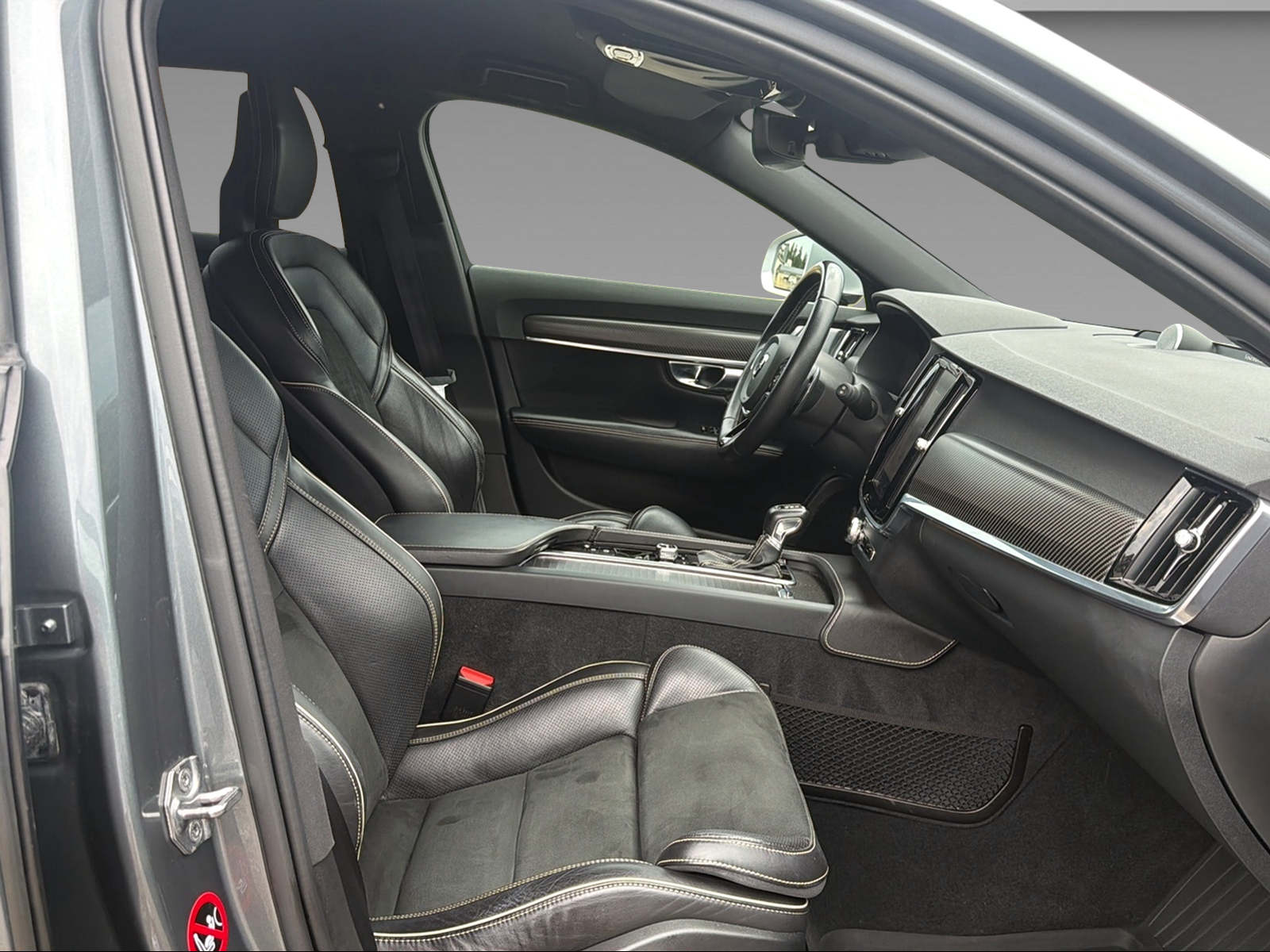 VOLVO V90 2.0 T6 R-Design AWD-image-19