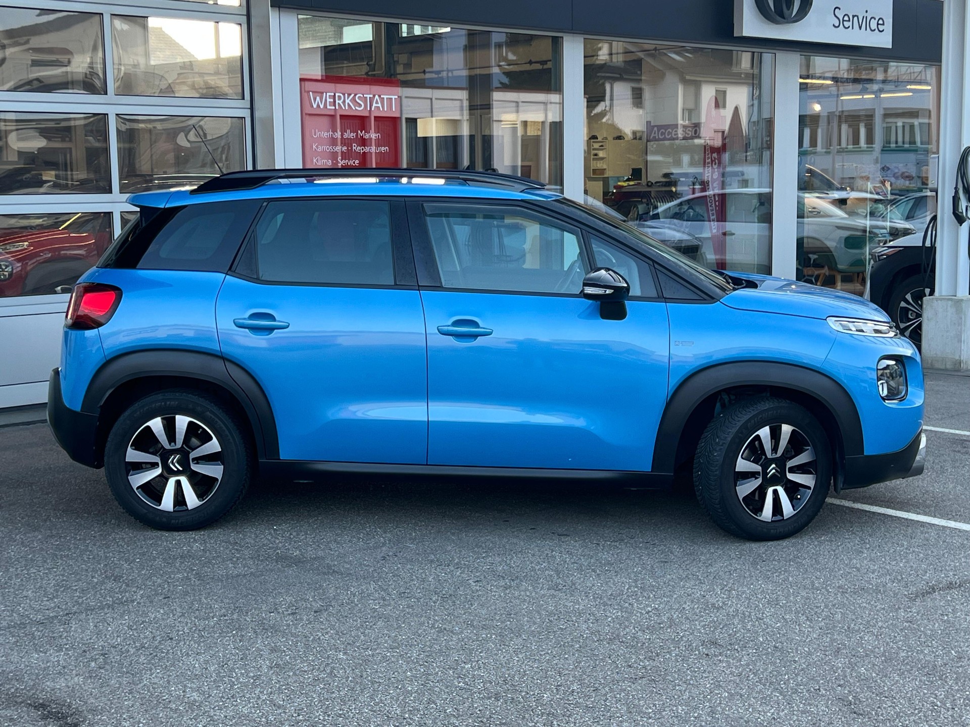 CITROEN C3 Aircross 1.2 PureTech 110 Shine-showroom-element-3