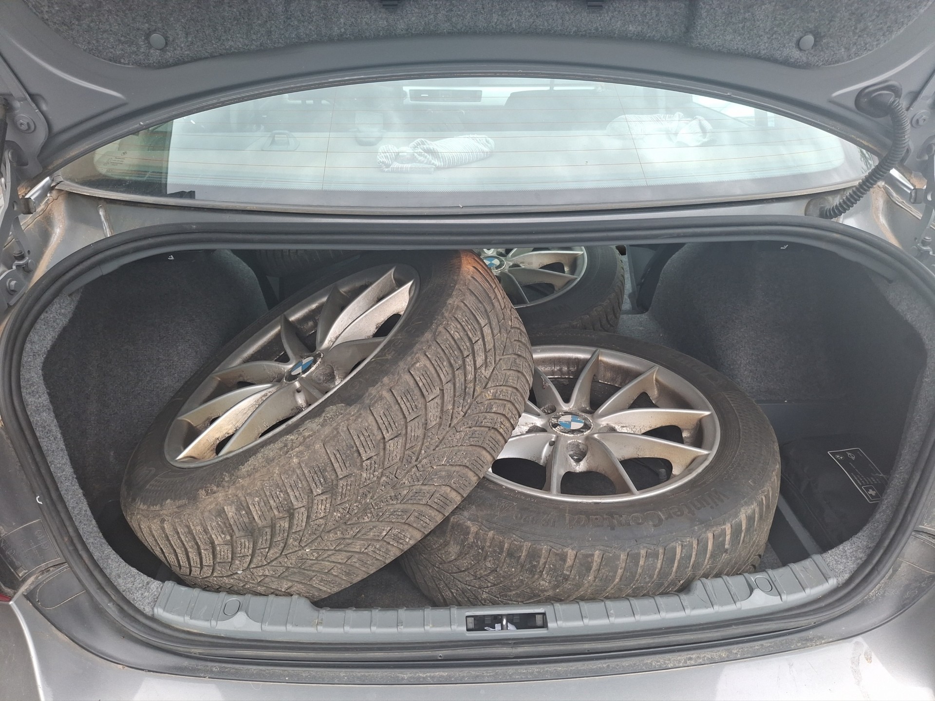 BMW 320d xDrive-image-4