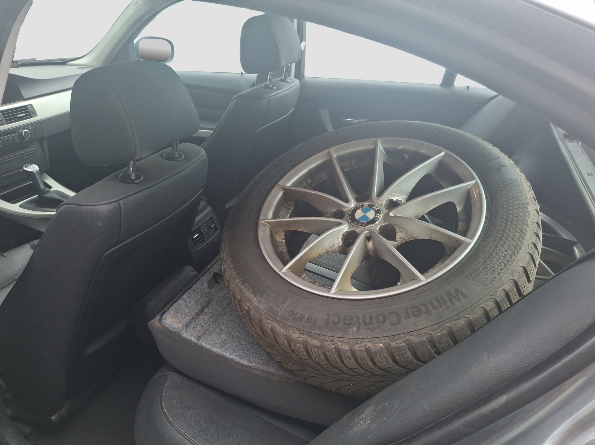 BMW 320d xDrive-image-5