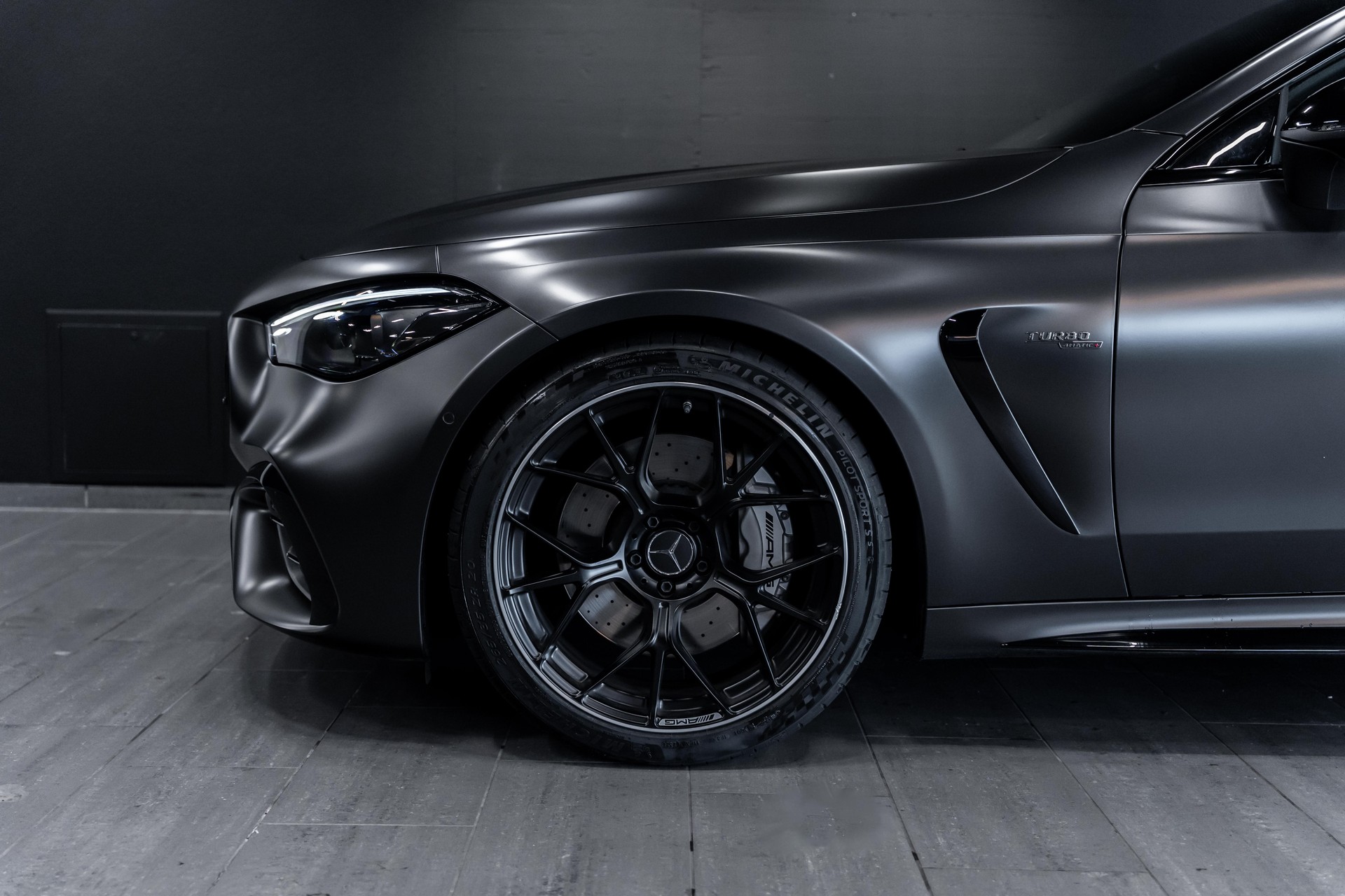 MERCEDES-BENZ CLE 53 Coupé AMG 4Matic+ 9G-Tronic-image-3