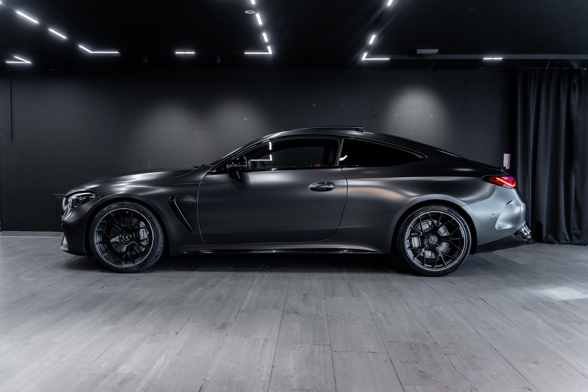 MERCEDES-BENZ CLE 53 Coupé AMG 4Matic+ 9G-Tronic-image-4