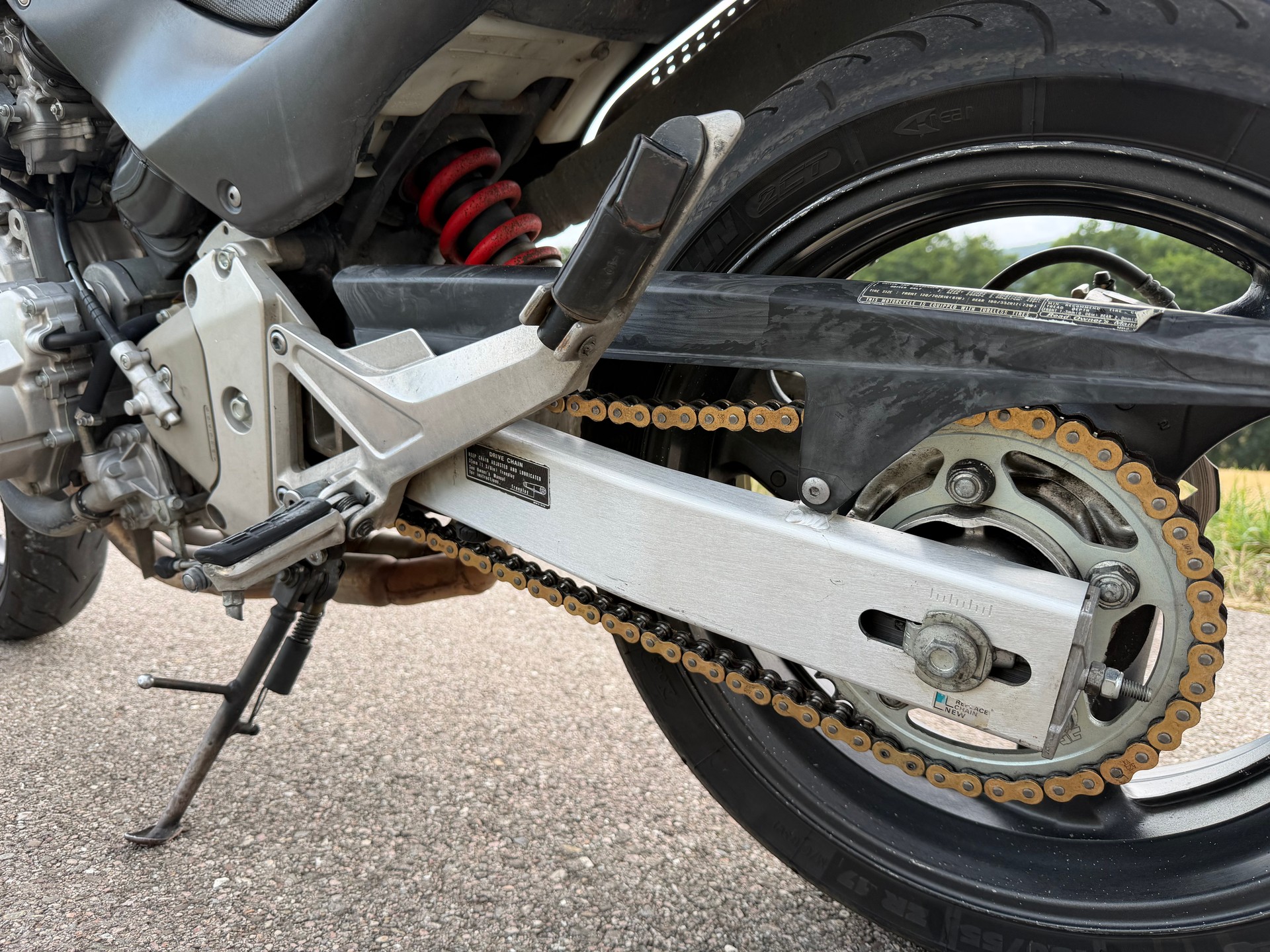 HONDA CB 600 F Hornet-image-10