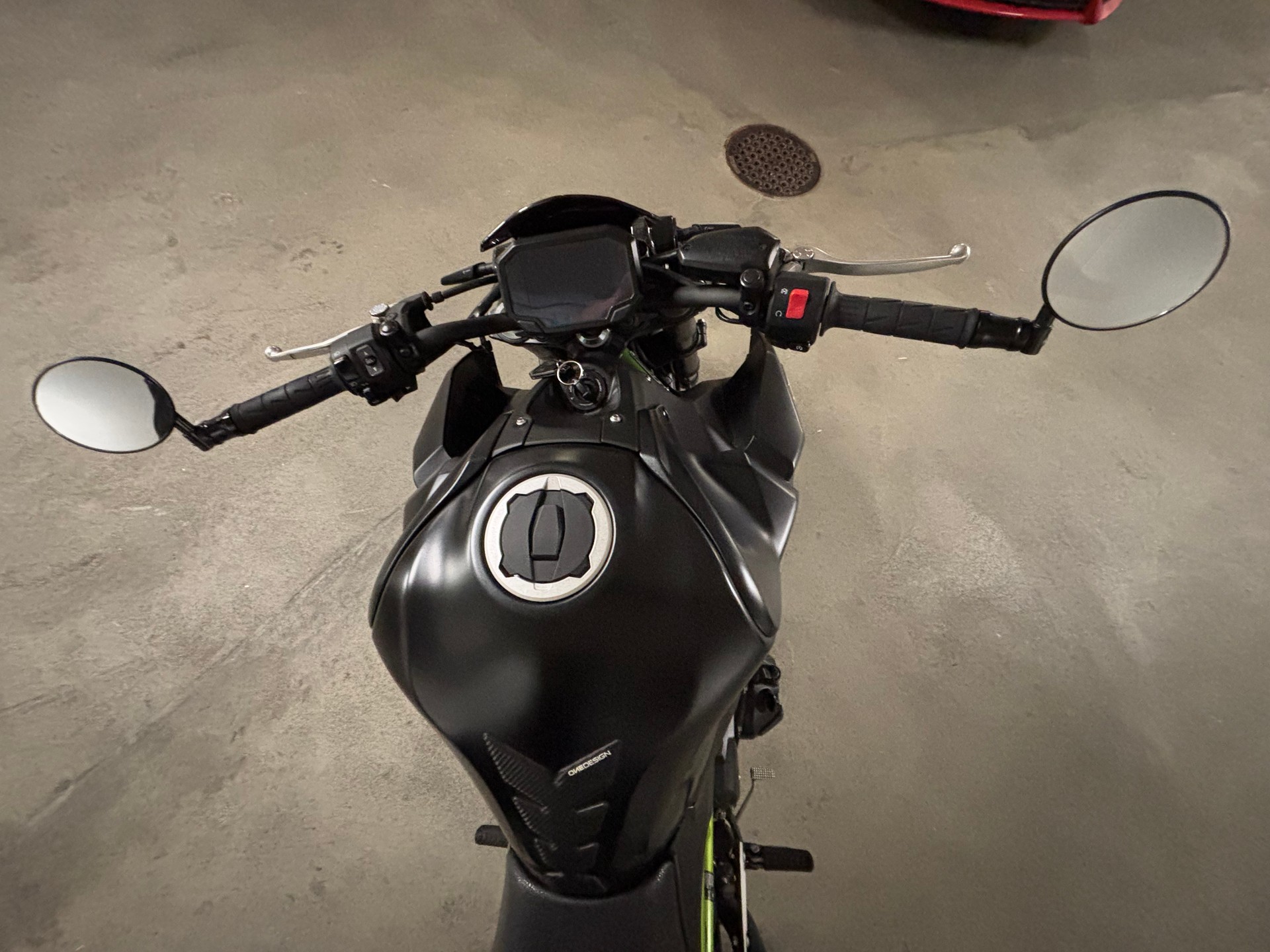 KAWASAKI Z 900-image-9