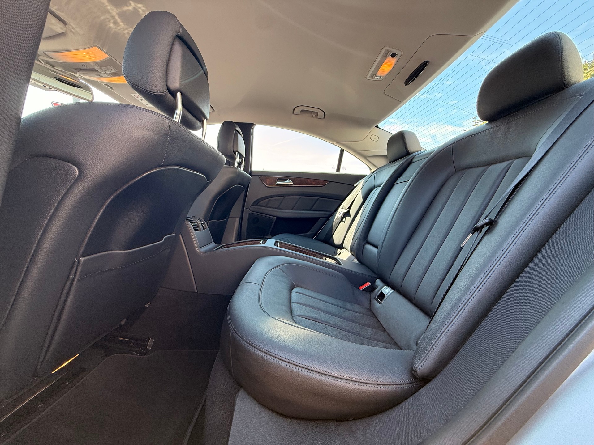 MERCEDES-BENZ CLS 400 4Matic 9G-Tronic-image-5