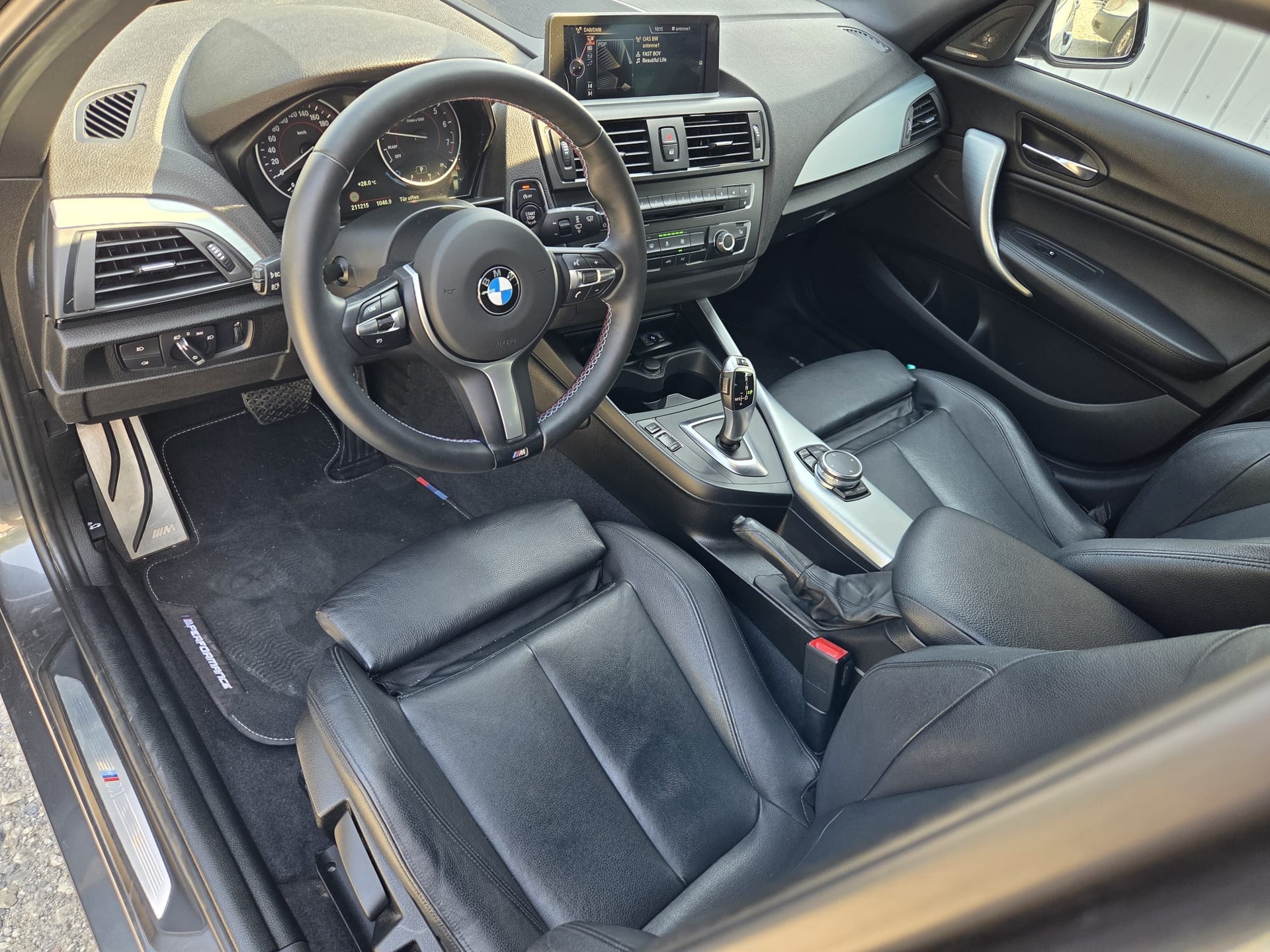 BMW 118i Steptronic-image-10
