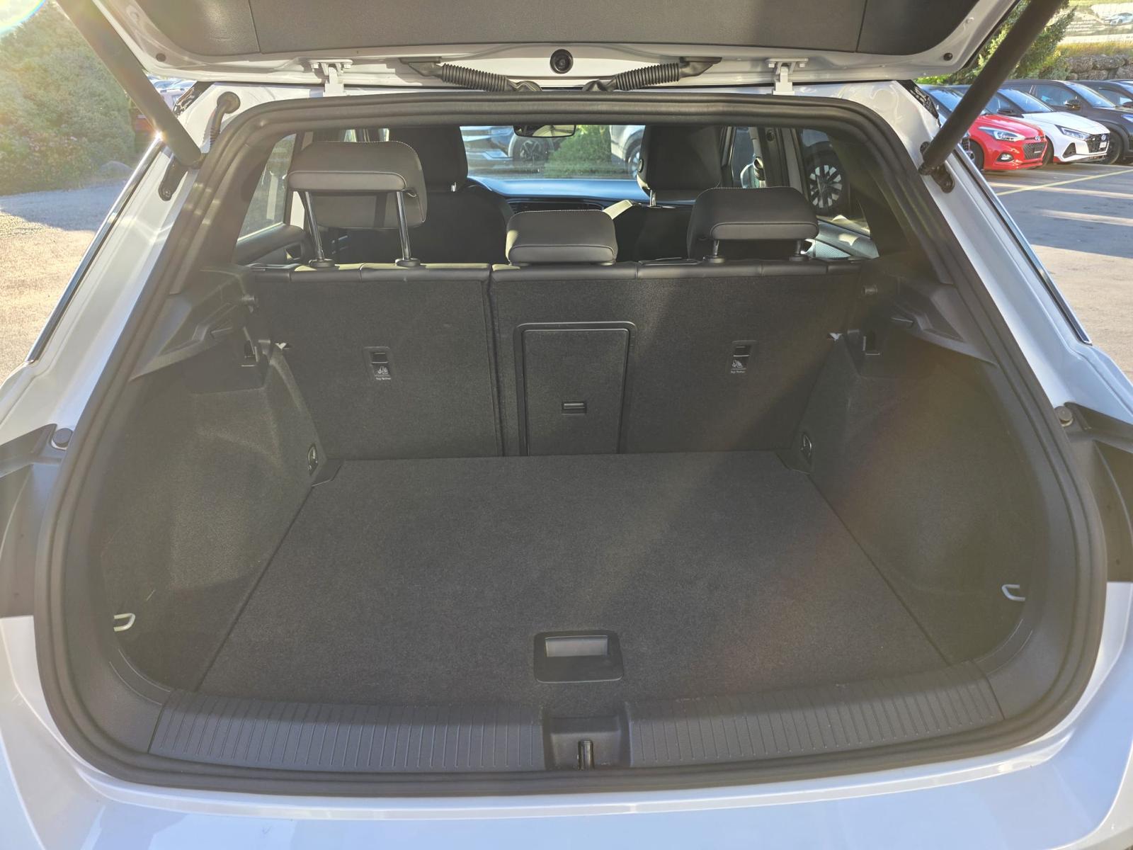 VW T-Roc 2.0 TSI R DSG 4Motion-image-15