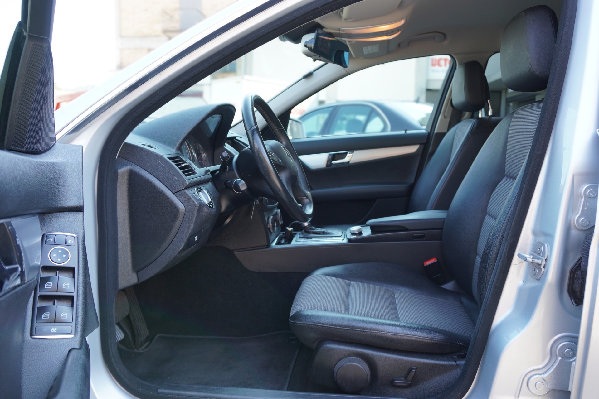 MERCEDES-BENZ C 200 Kompressor Avantgarde Automatic-image-7
