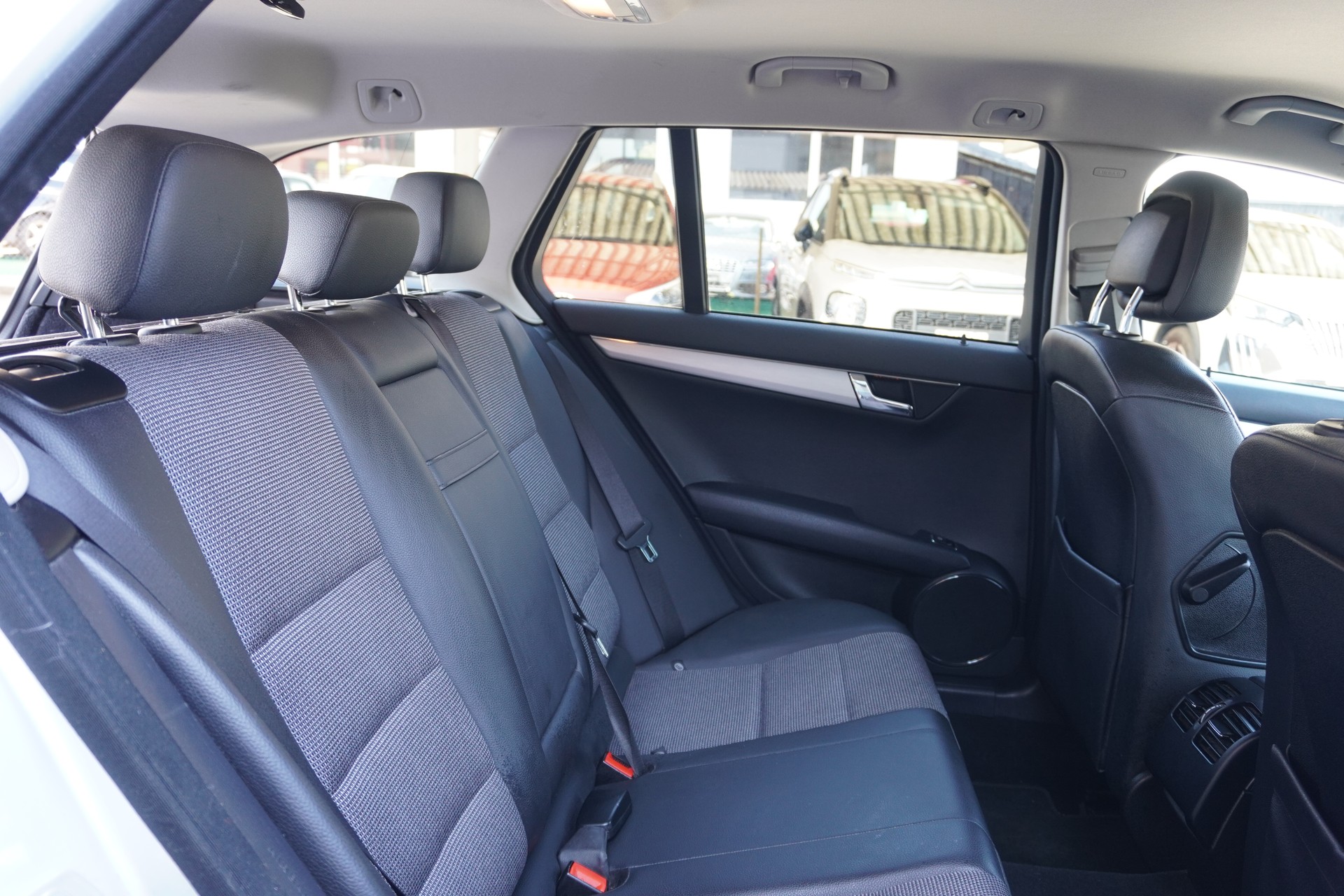 MERCEDES-BENZ C 200 Kompressor Avantgarde Automatic-image-13