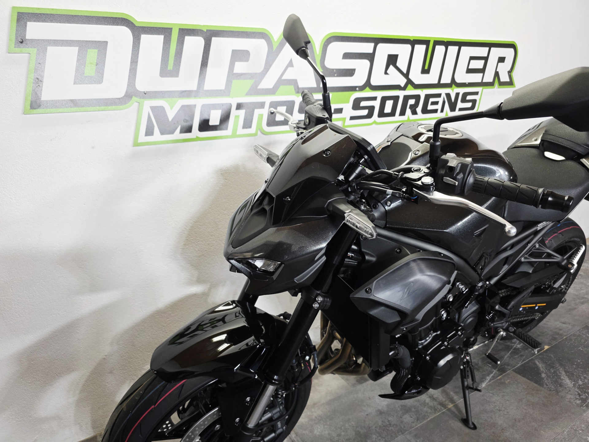 KAWASAKI Z 900-showroom-element-3