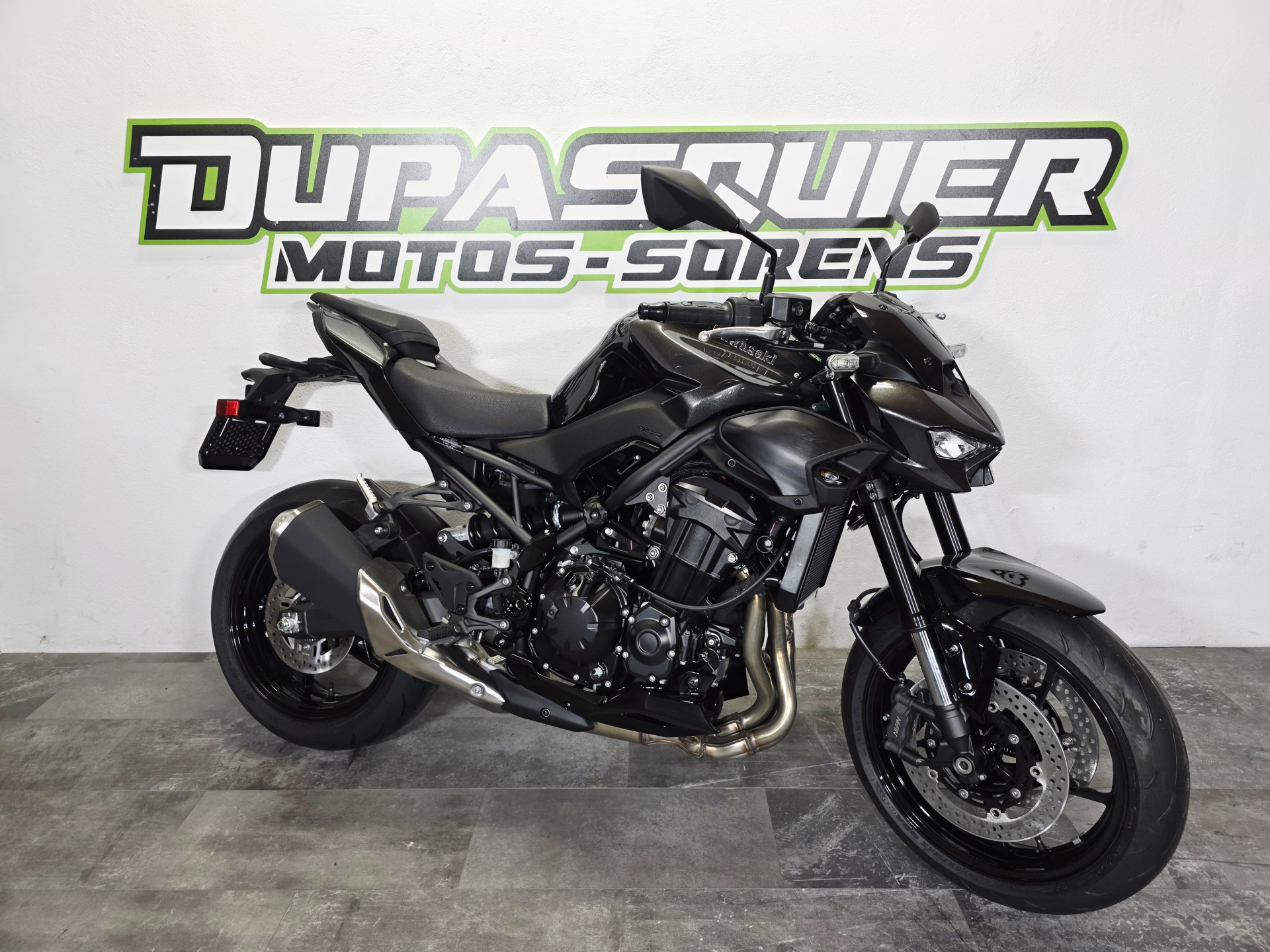 KAWASAKI Z 900-showroom-element-1