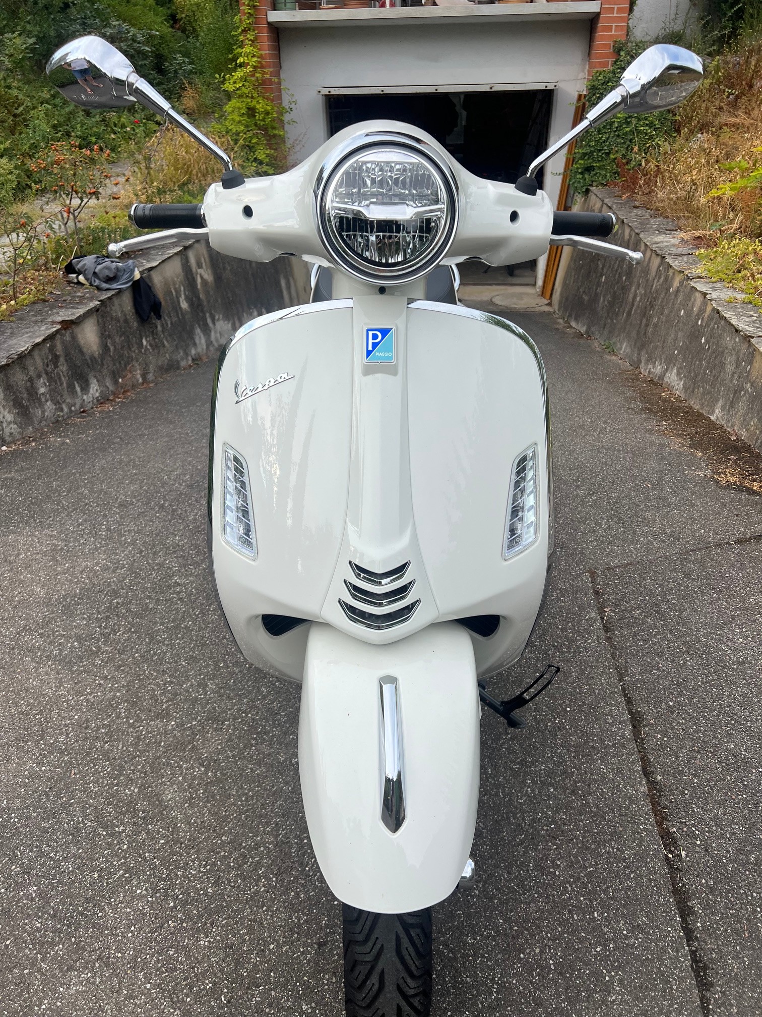 PIAGGIO Vespa GTS 300 ABS-image-1