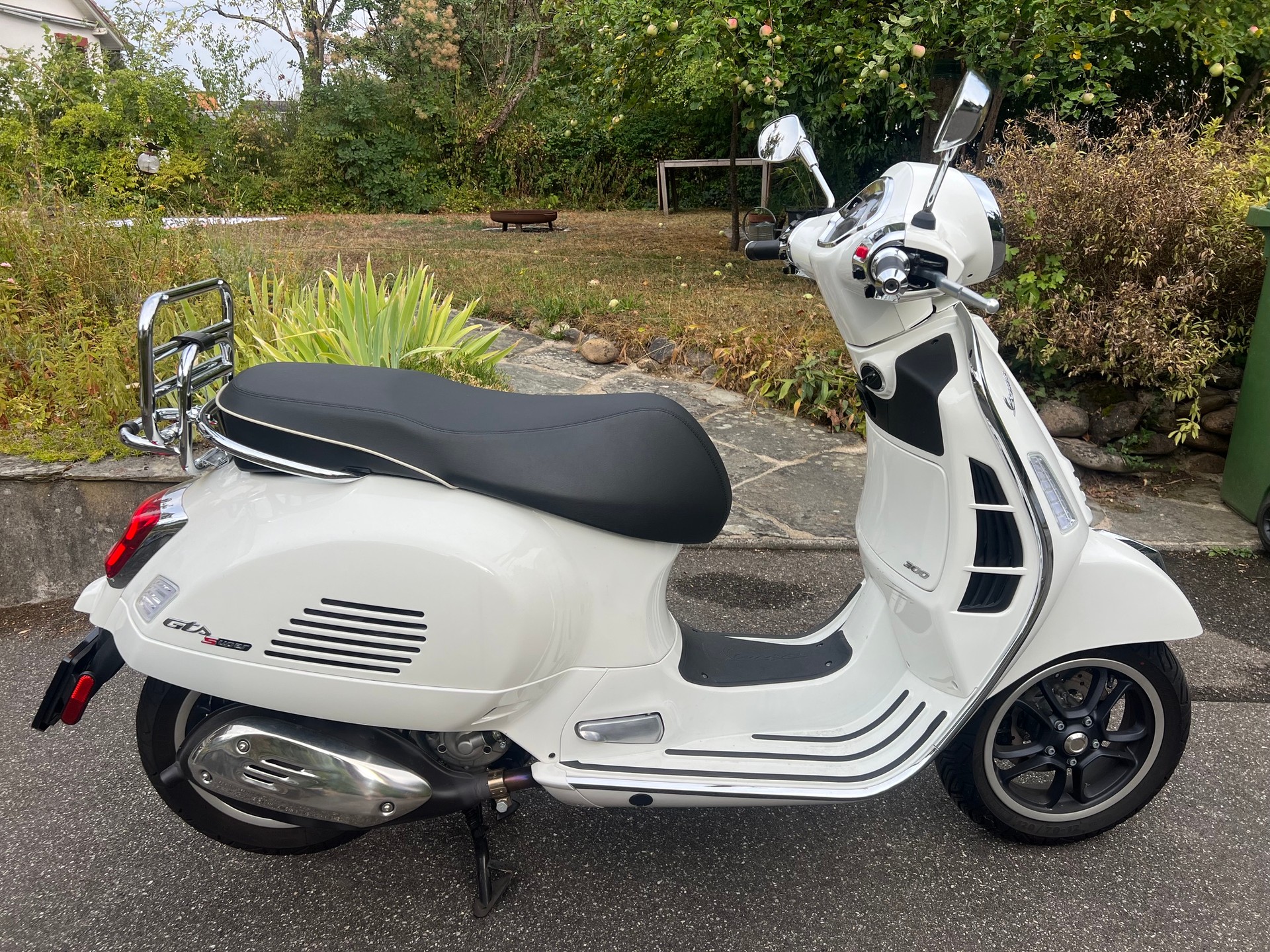PIAGGIO Vespa GTS 300 ABS-image-0