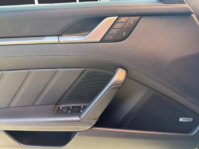 PORSCHE 911 Coupé 3.7 Turbo S PDK-image-8