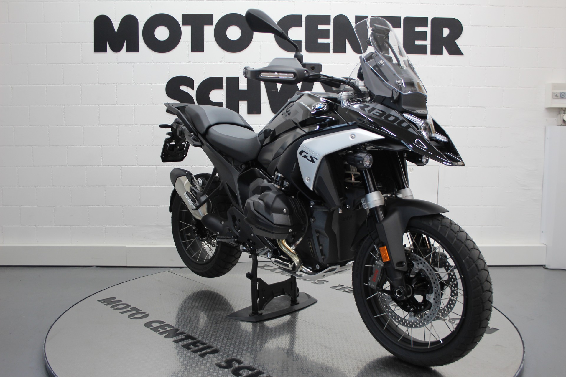 BMW R 1300 GS-showroom-element-1