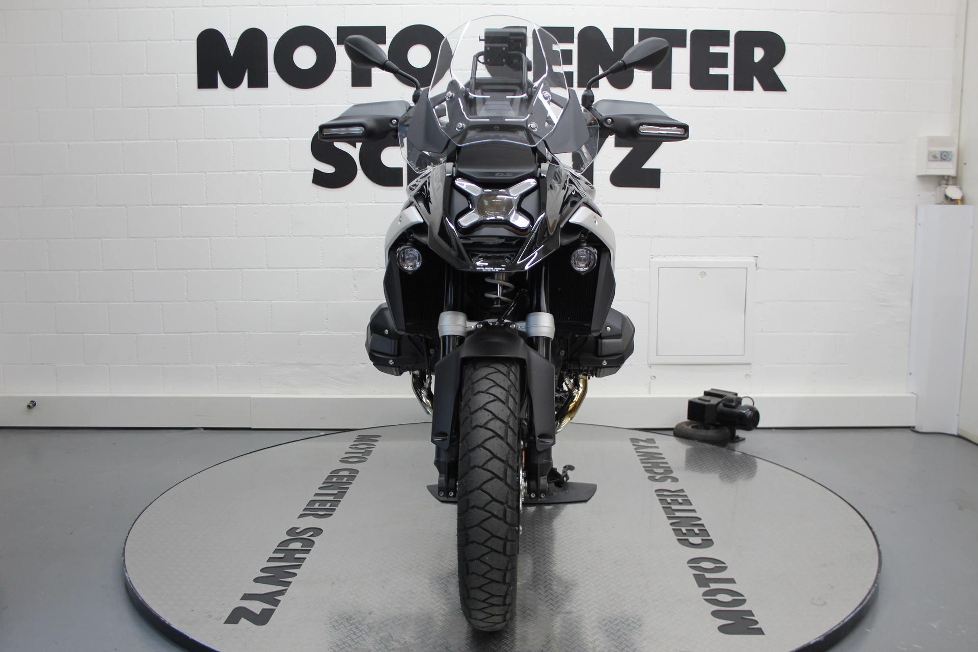 BMW R 1300 GS-showroom-element-2