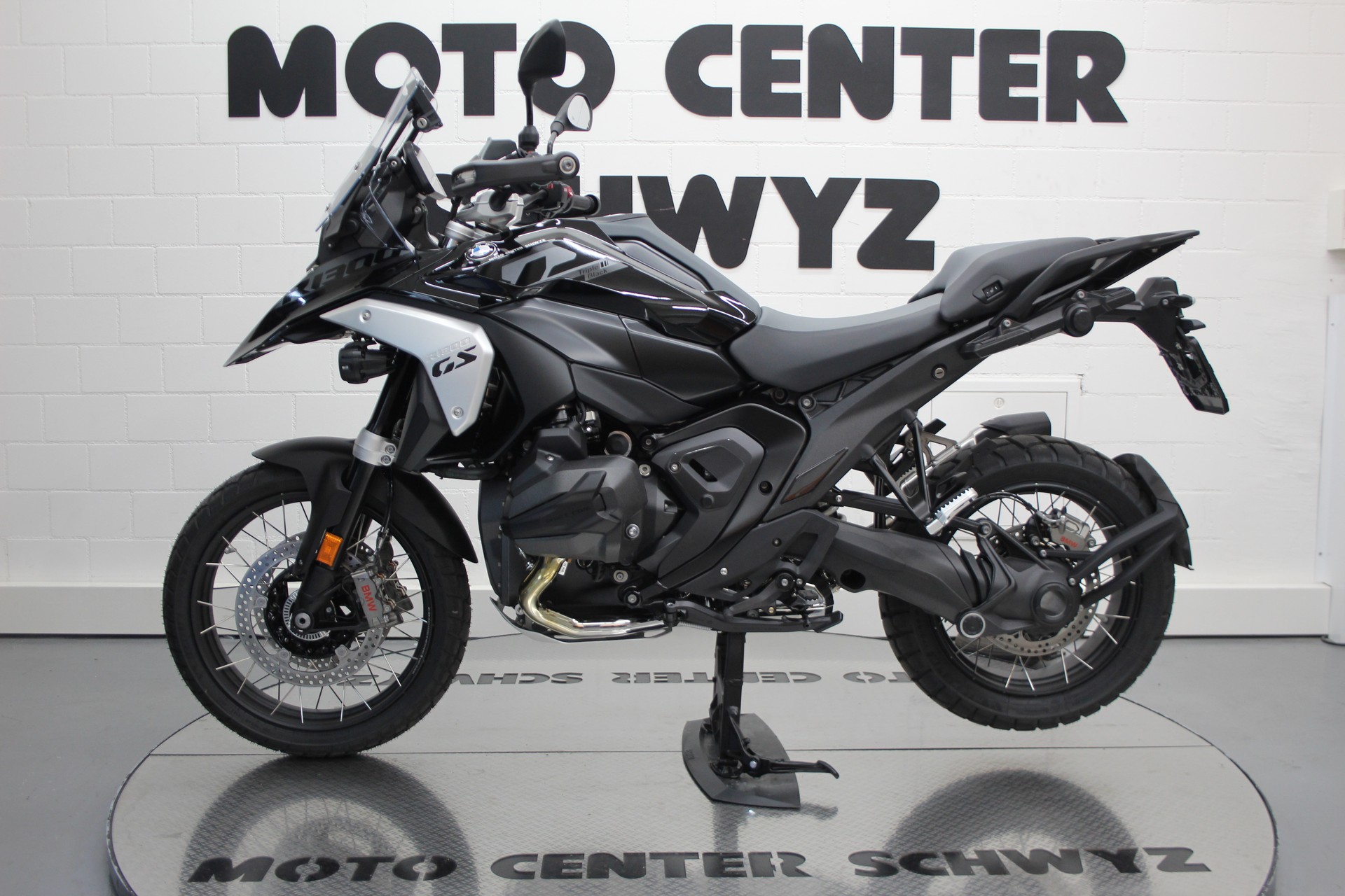 BMW R 1300 GS-image-4