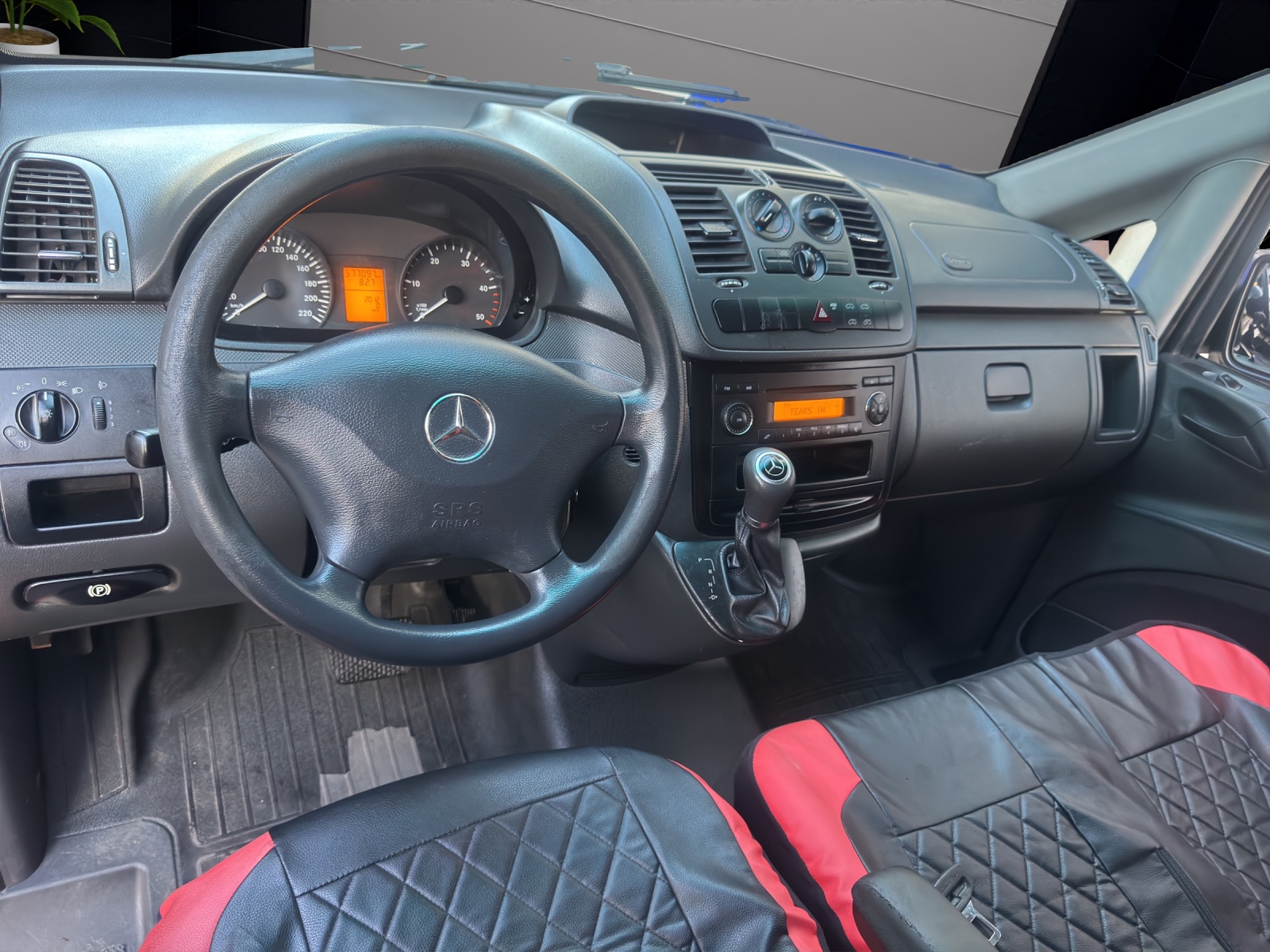 MERCEDES-BENZ Vito 113 CDI Blue Efficiency A-image-16