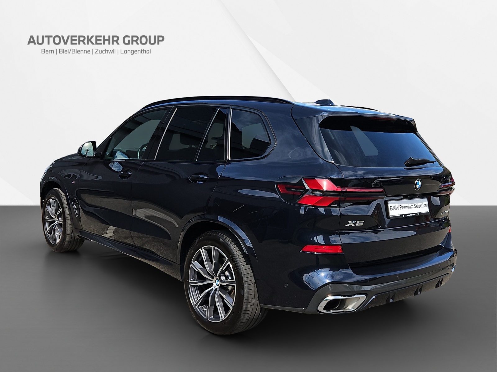BMW X5 xDrive 30d M Sport 48V-showroom-element-3