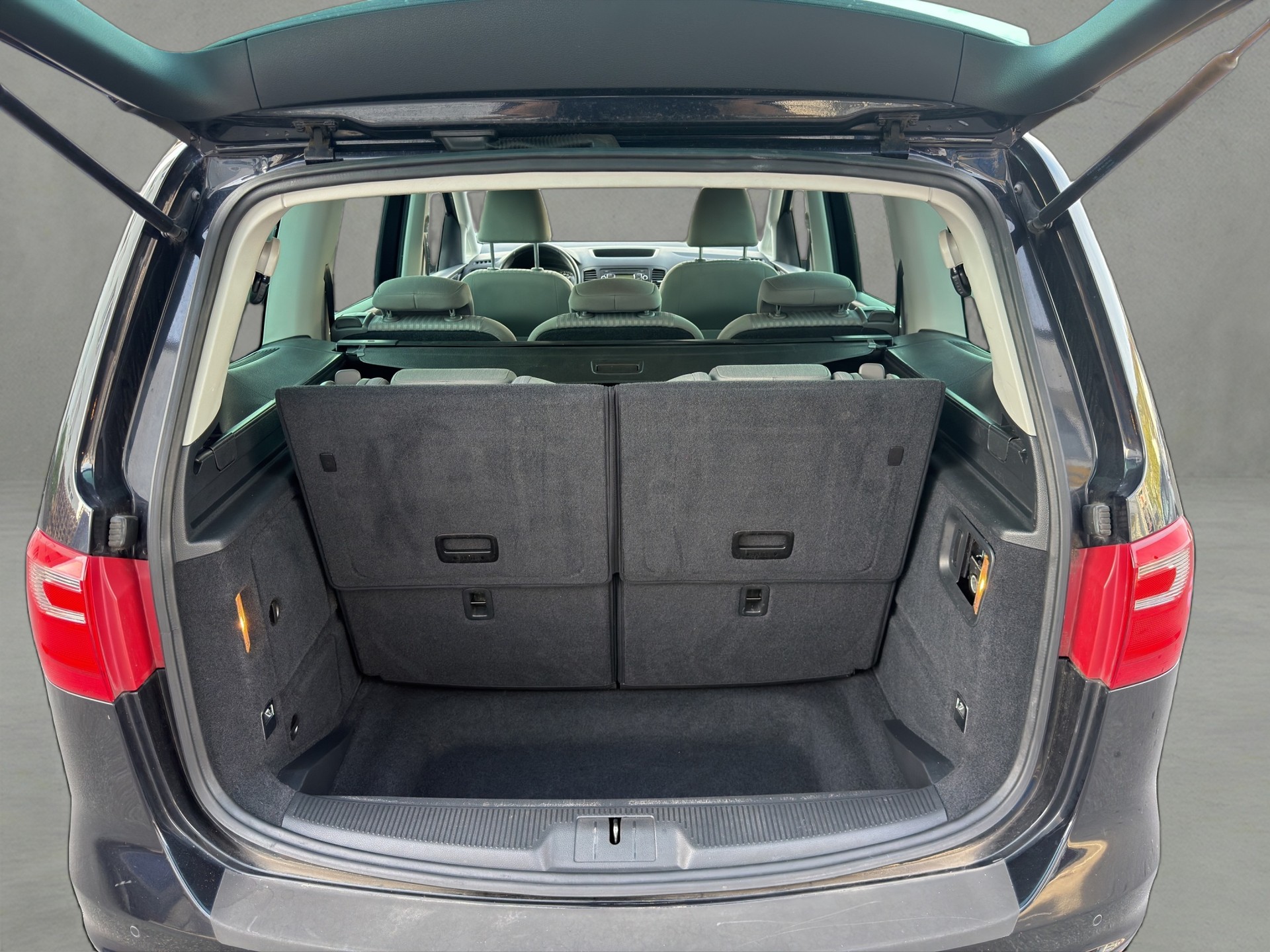 SEAT Alhambra 1.4 TSI Style Viva Eco DSG-image-15