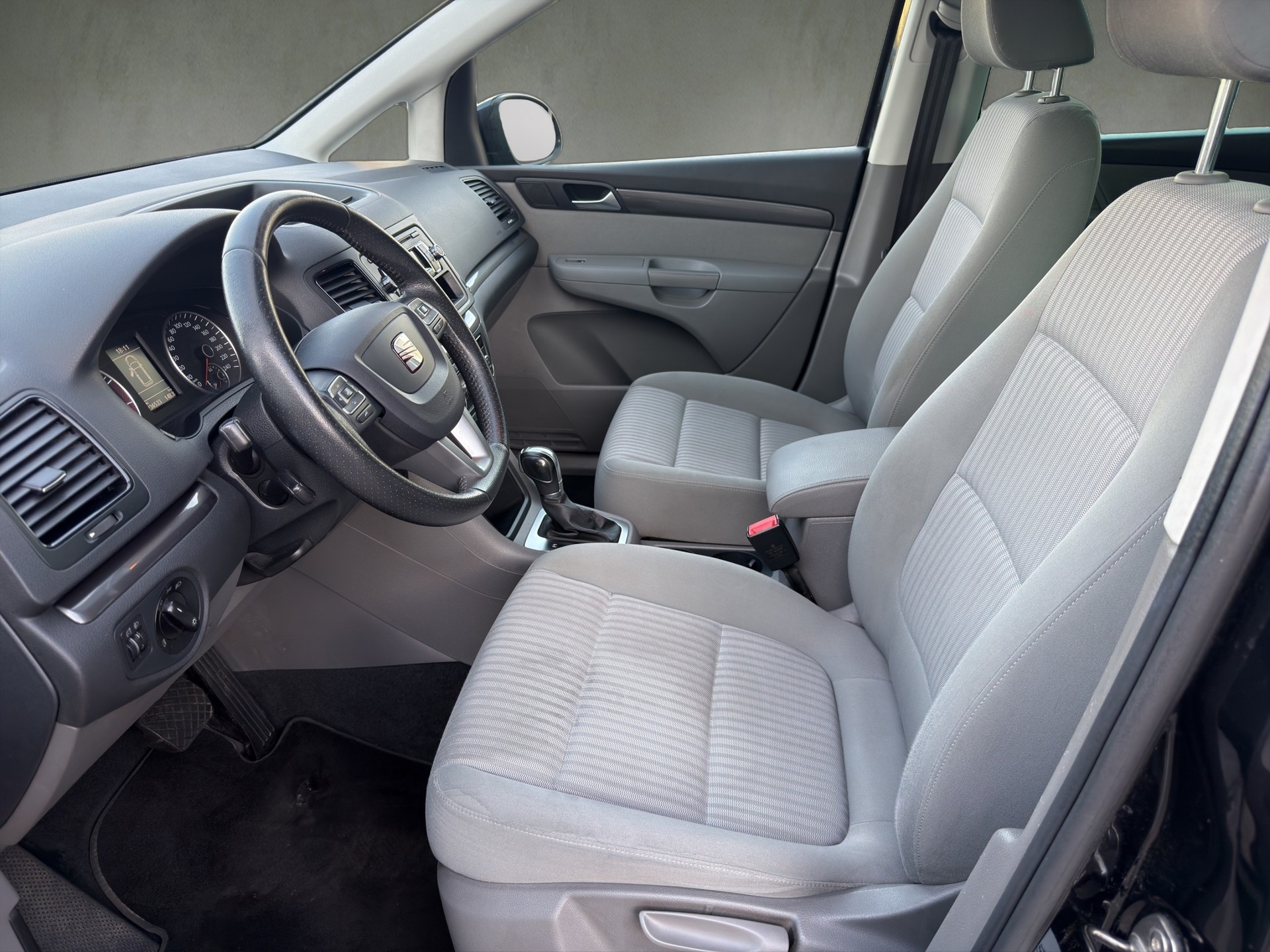 SEAT Alhambra 1.4 TSI Style Viva Eco DSG-image-8