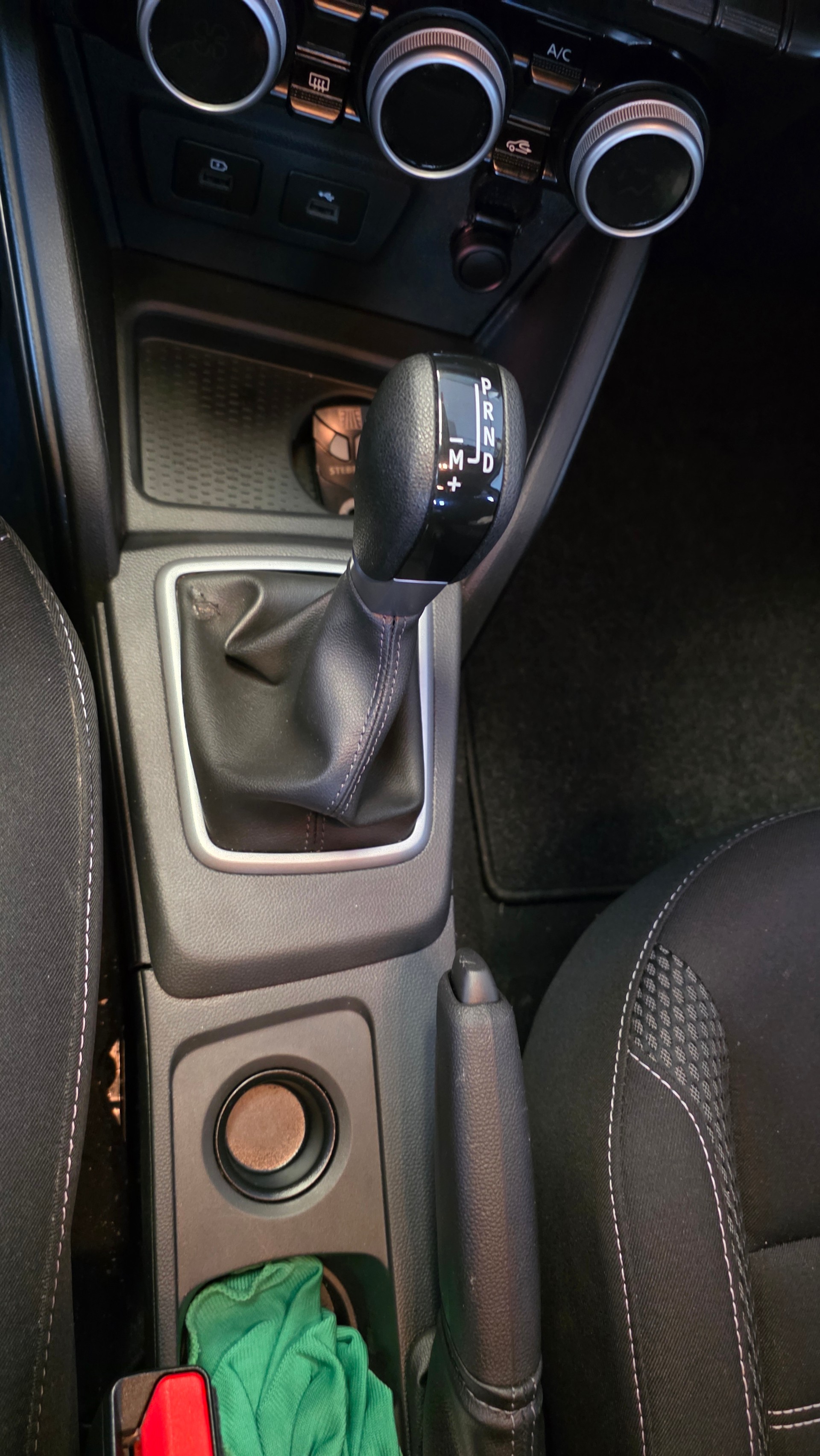 DACIA Duster TCe 150PS Journey Automat-image-15