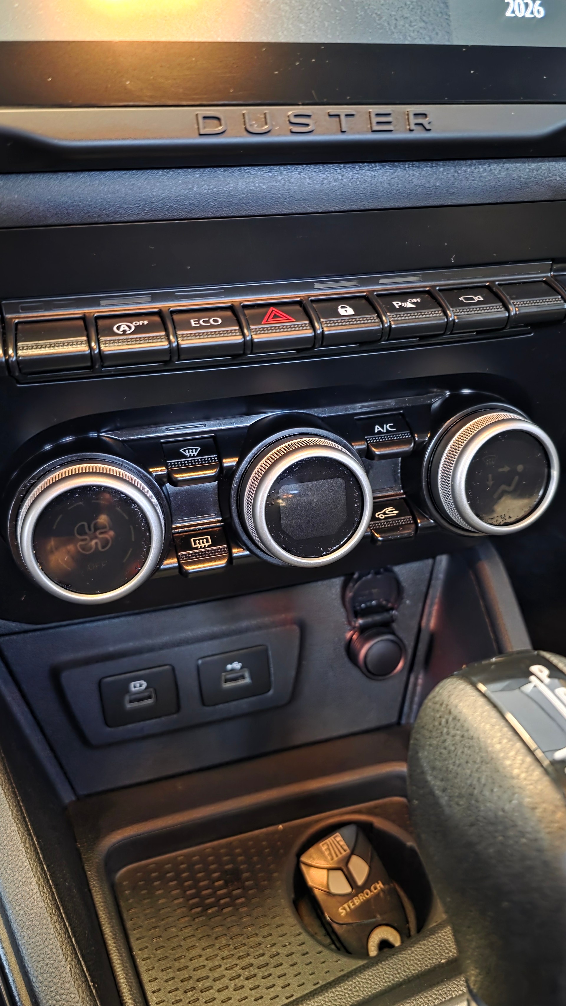 DACIA Duster TCe 150PS Journey Automat-image-16