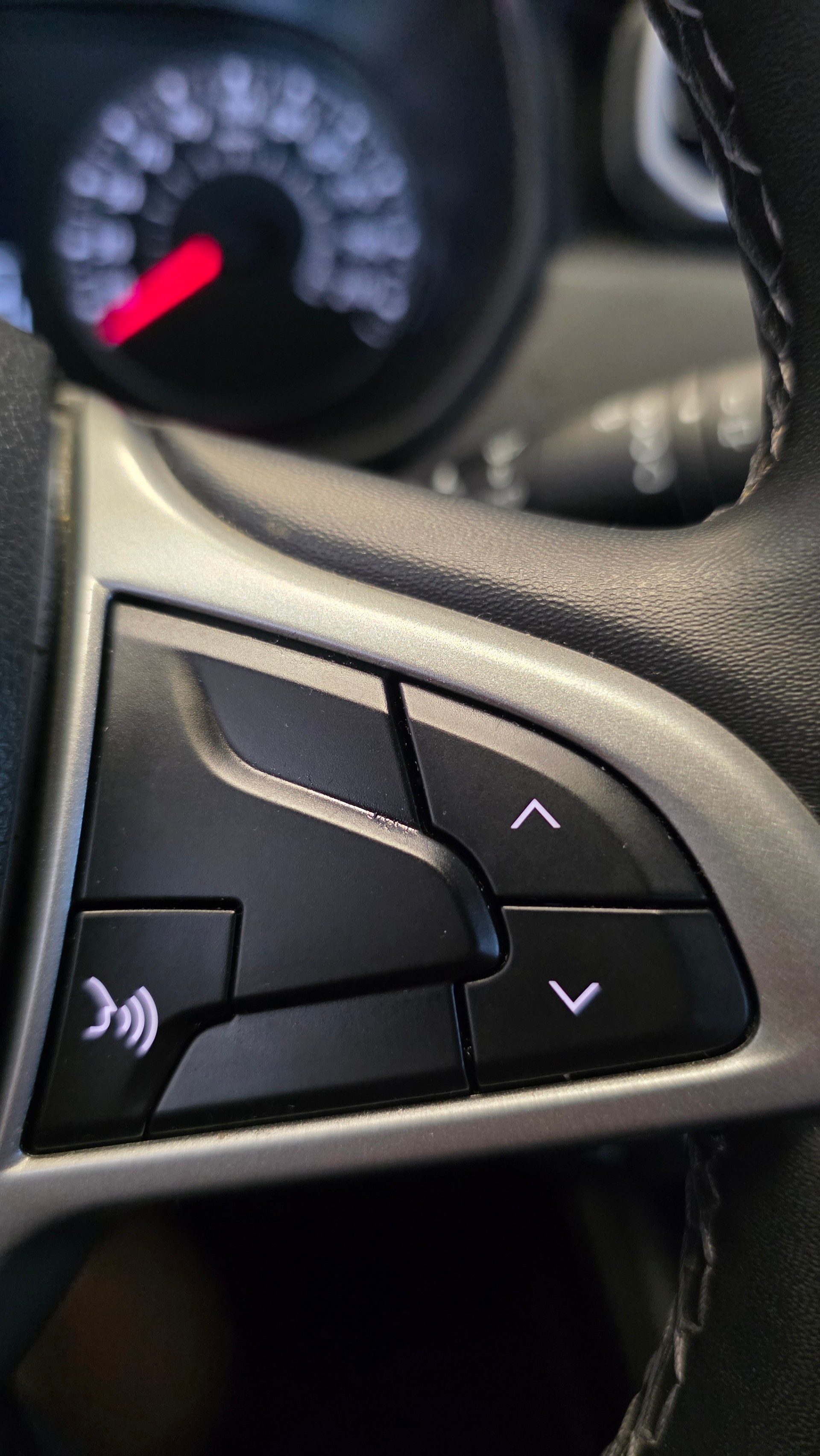 DACIA Duster TCe 150PS Journey Automat-image-10