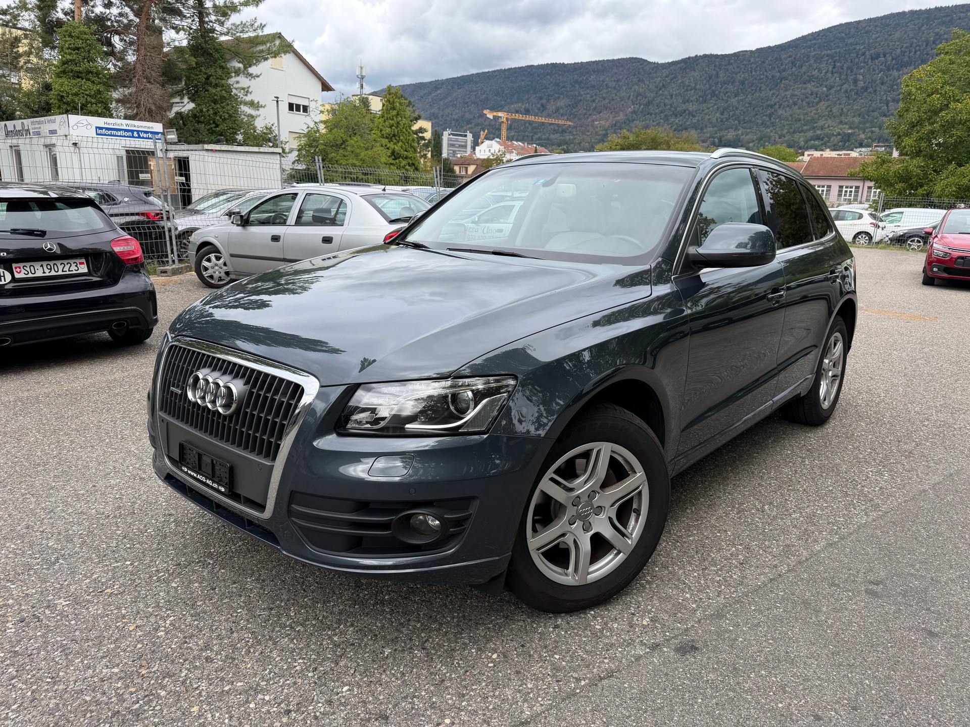AUDI Q5 2.0 TFSI quattro S-tronic * Voll-Leder * Gr. Navi * Xenon * Klima-auto * PDC V&H * Tempomat * MFK 17.08.2026