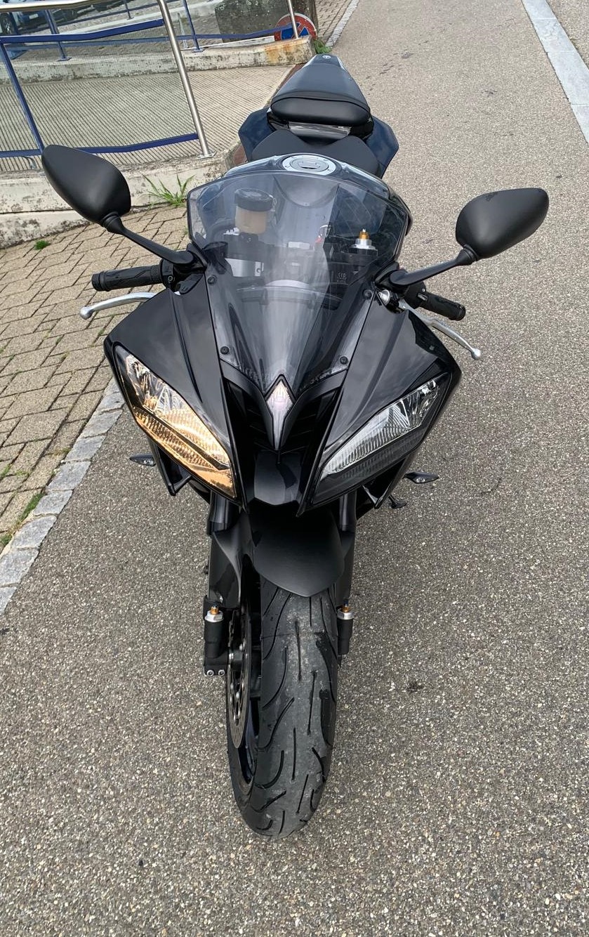 YAMAHA YZF-R6-image-3