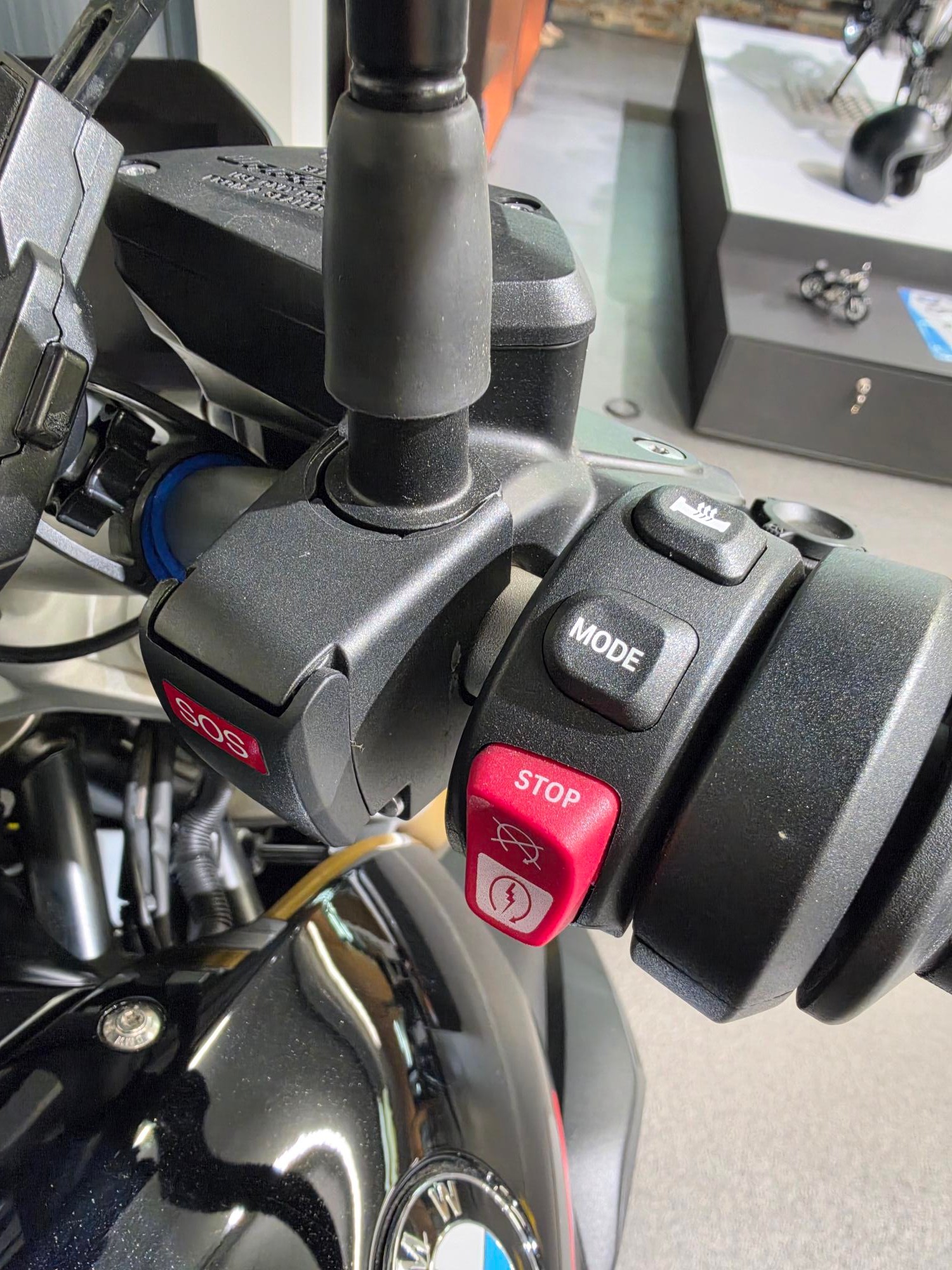 BMW R 1250 R-image-4