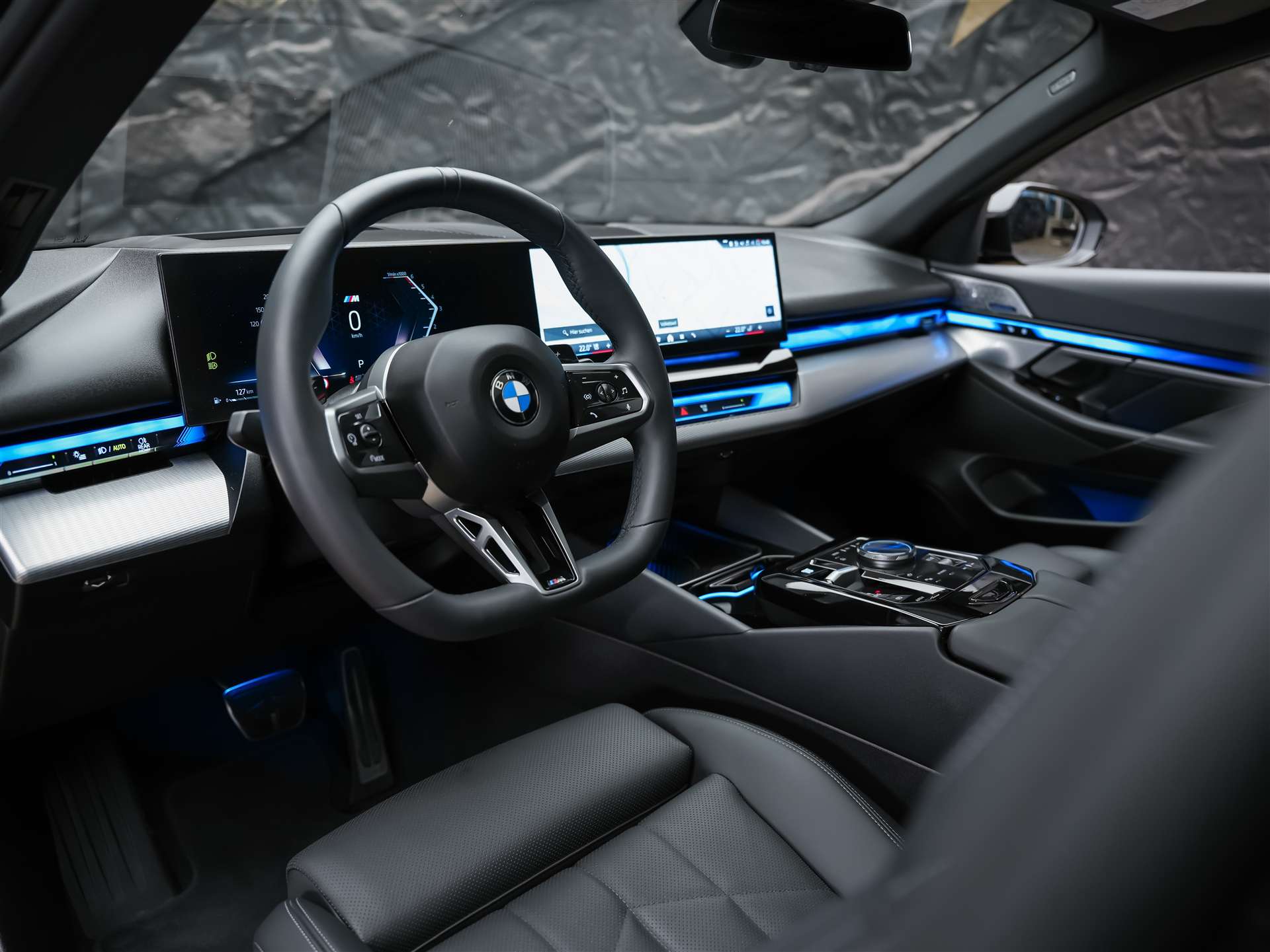BMW 520d xDrive M Sport Pro Steptronic *Werksgarantie*Iconic Glow*Panorama*Head Up*-image-8