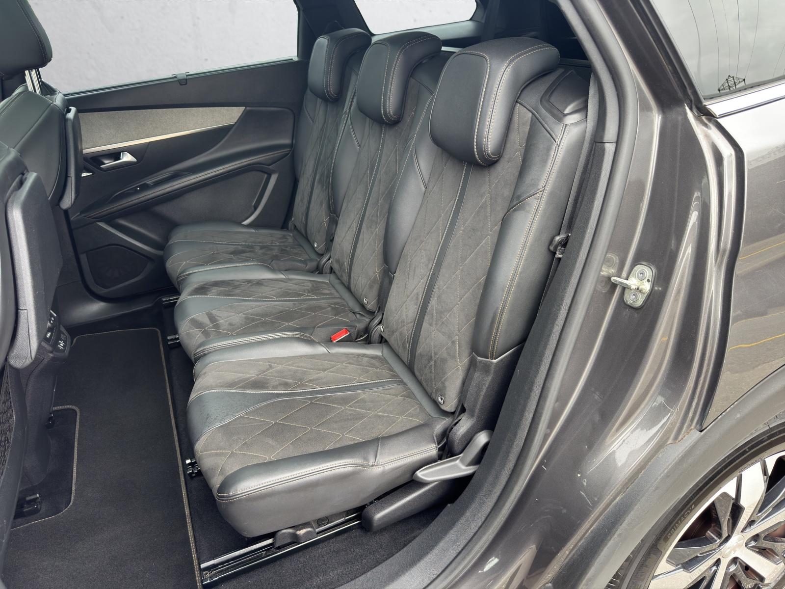 PEUGEOT 5008 2.0 BlueHDi 180 GT-image-16