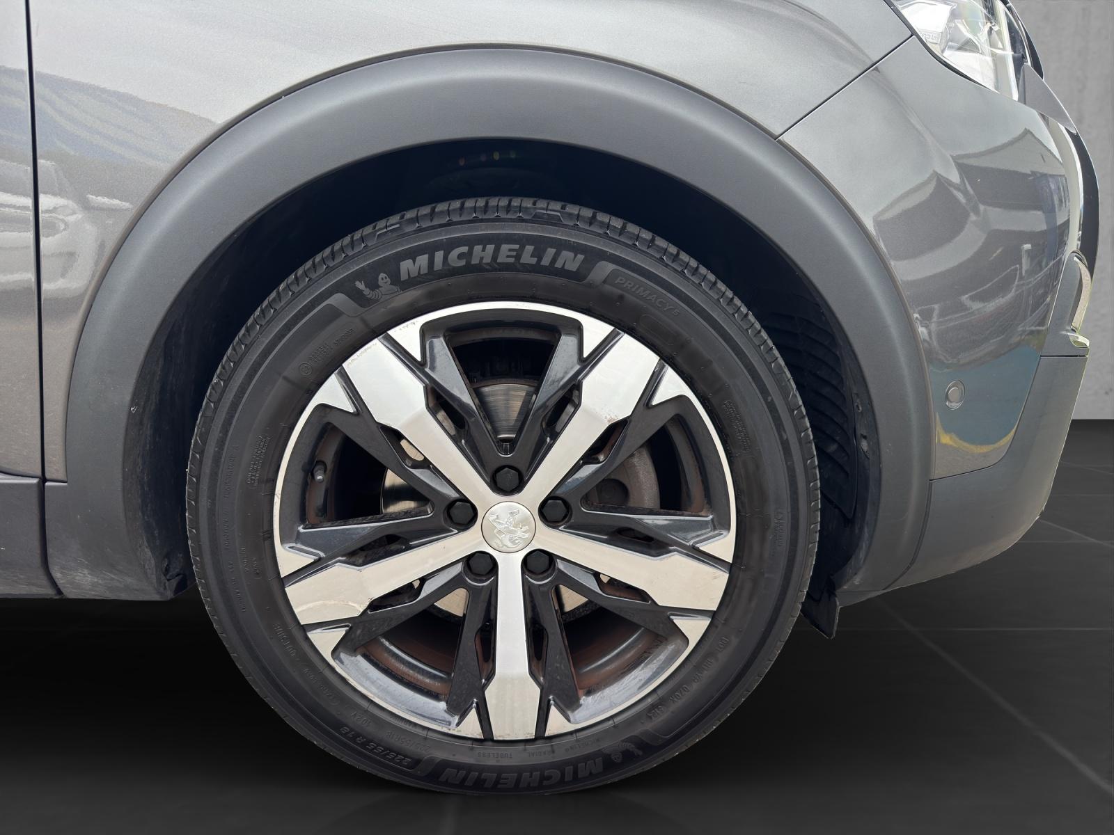 PEUGEOT 5008 2.0 BlueHDi 180 GT-image-21