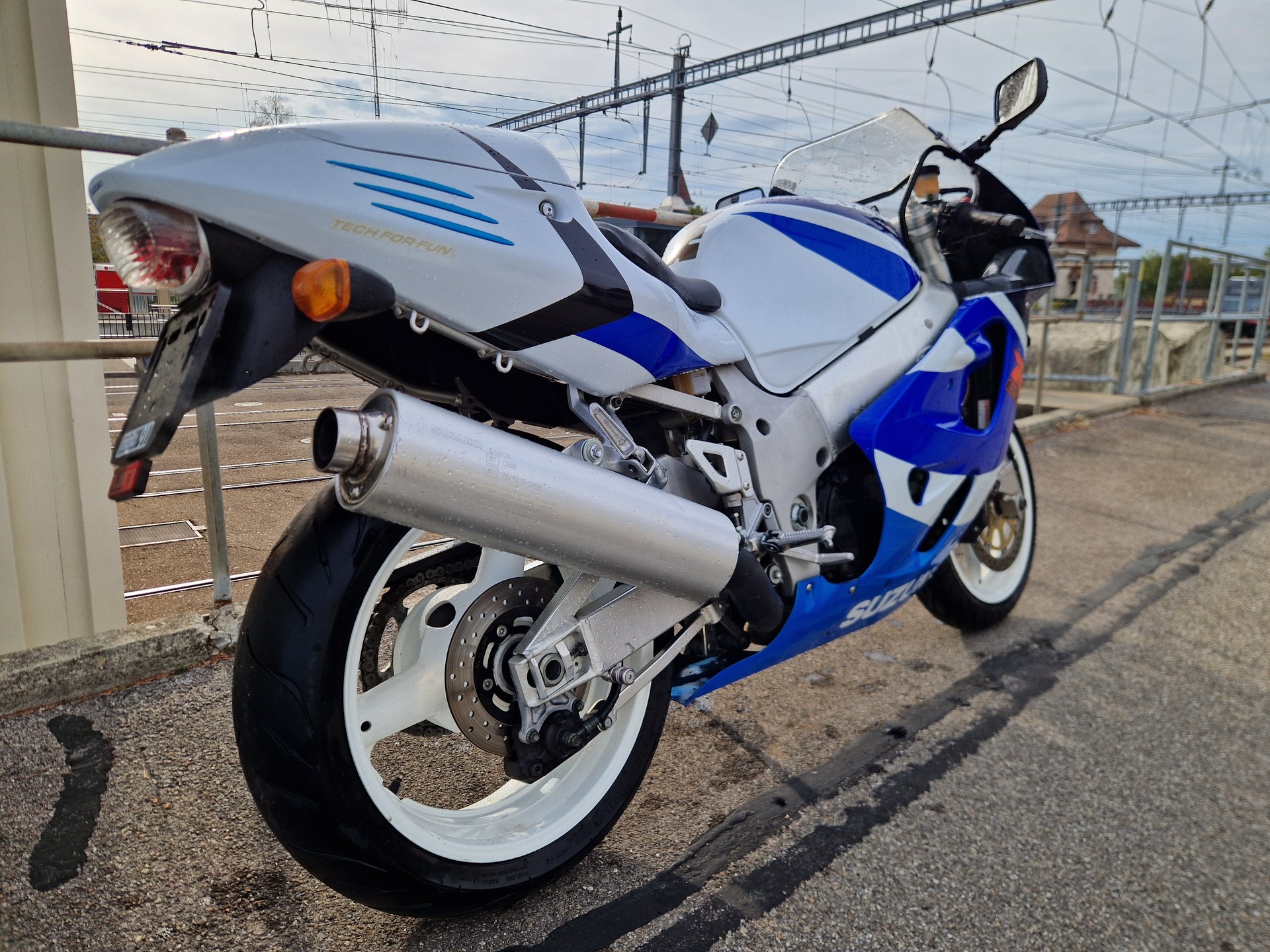 SUZUKI GSX-R 750 W I.E.-image-2