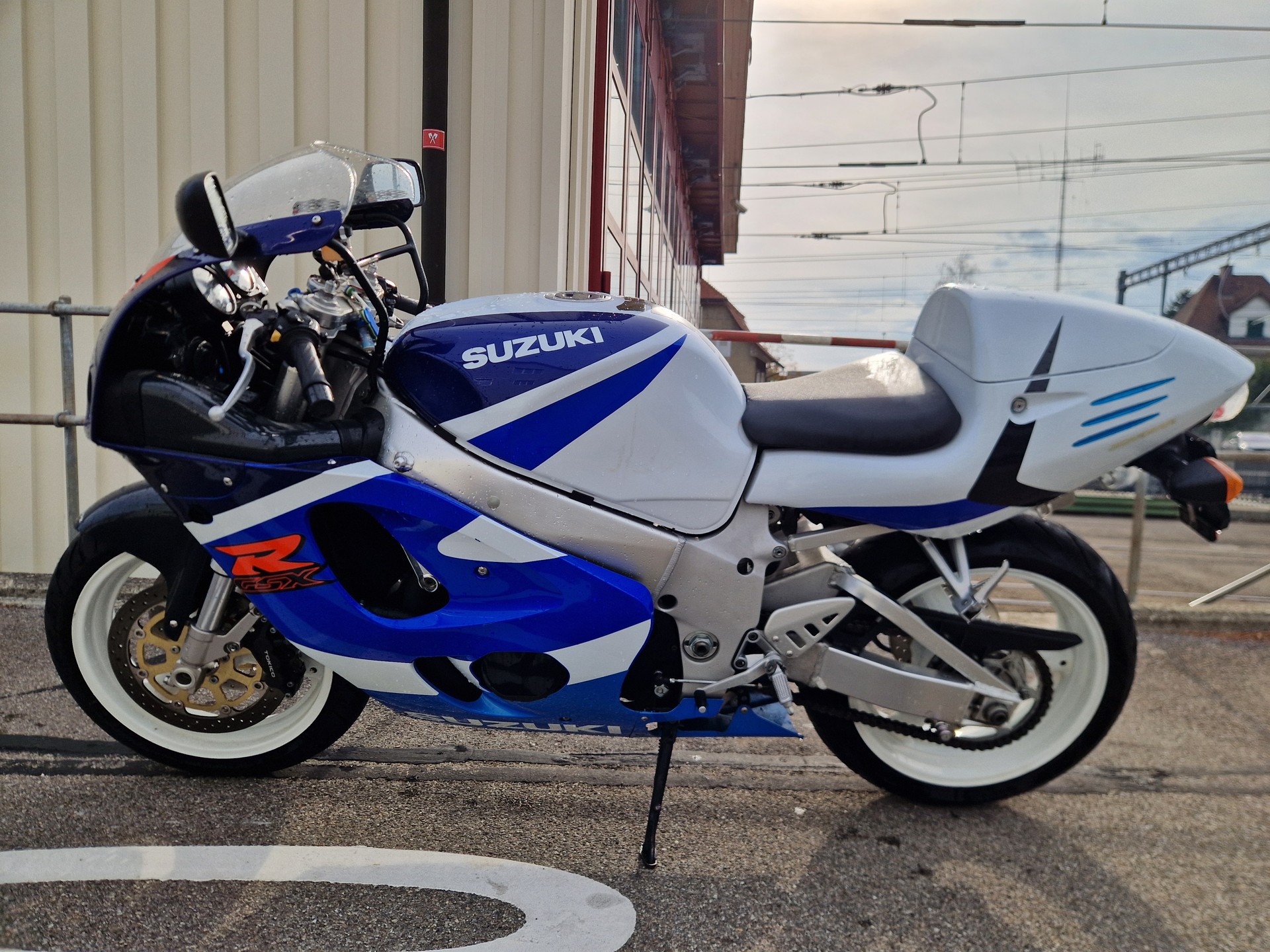 SUZUKI GSX-R 750 W I.E.-image-3