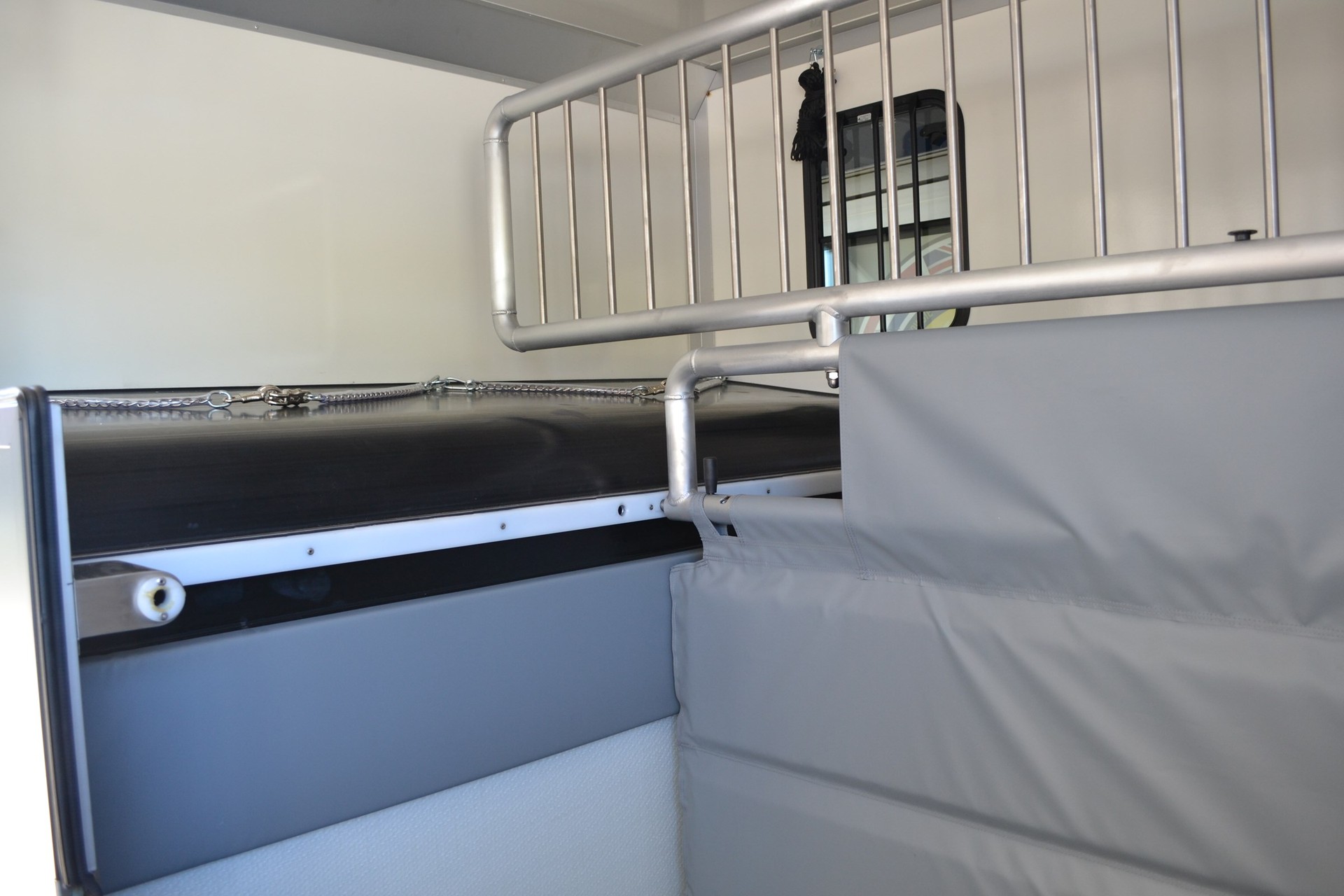 PEUGEOT Boxer 2.2 HDI 335 Pro L2-image-7