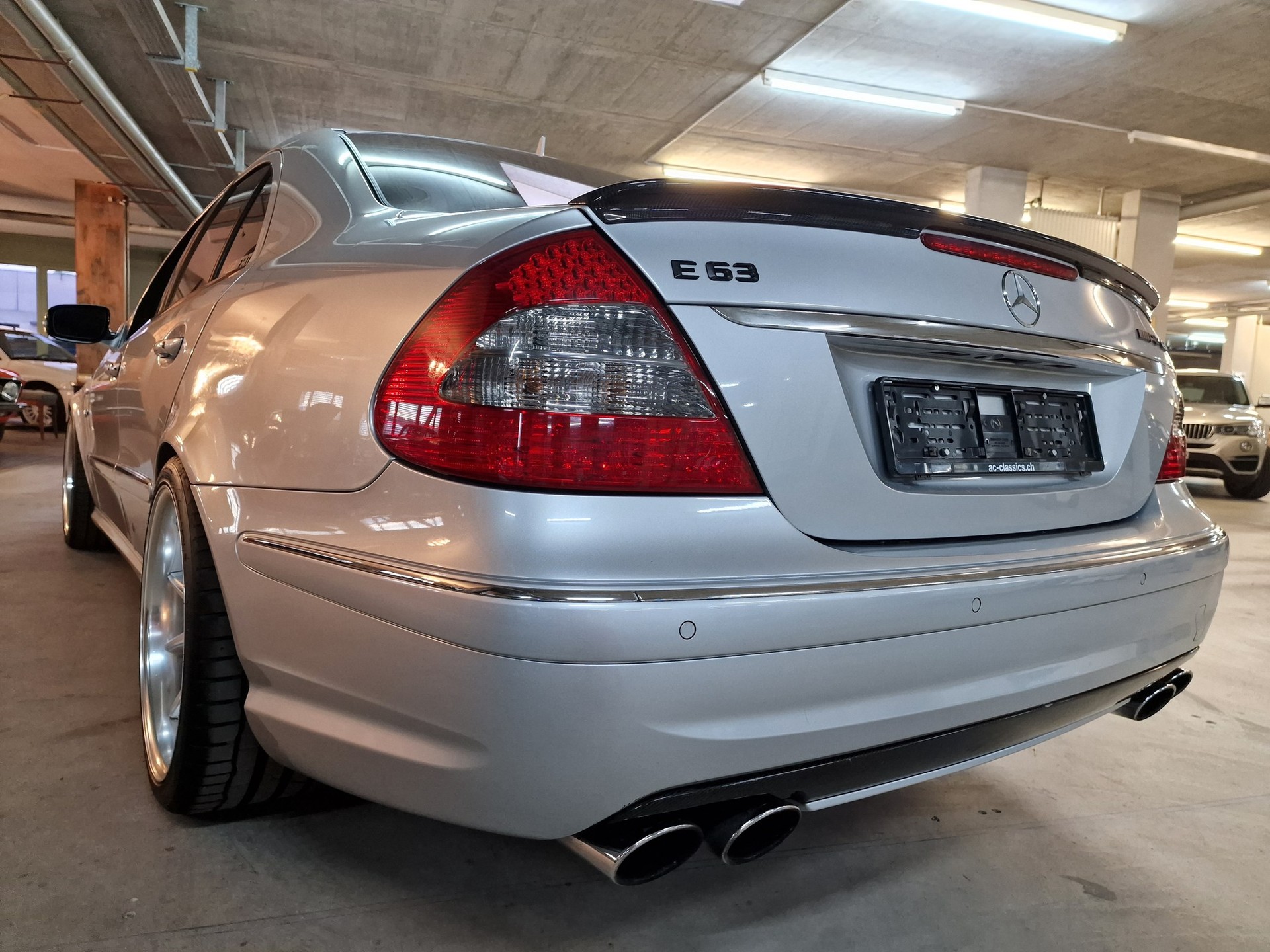 MERCEDES-BENZ E 63 AMG Avantgarde 7G-Tronic-showroom-element-2