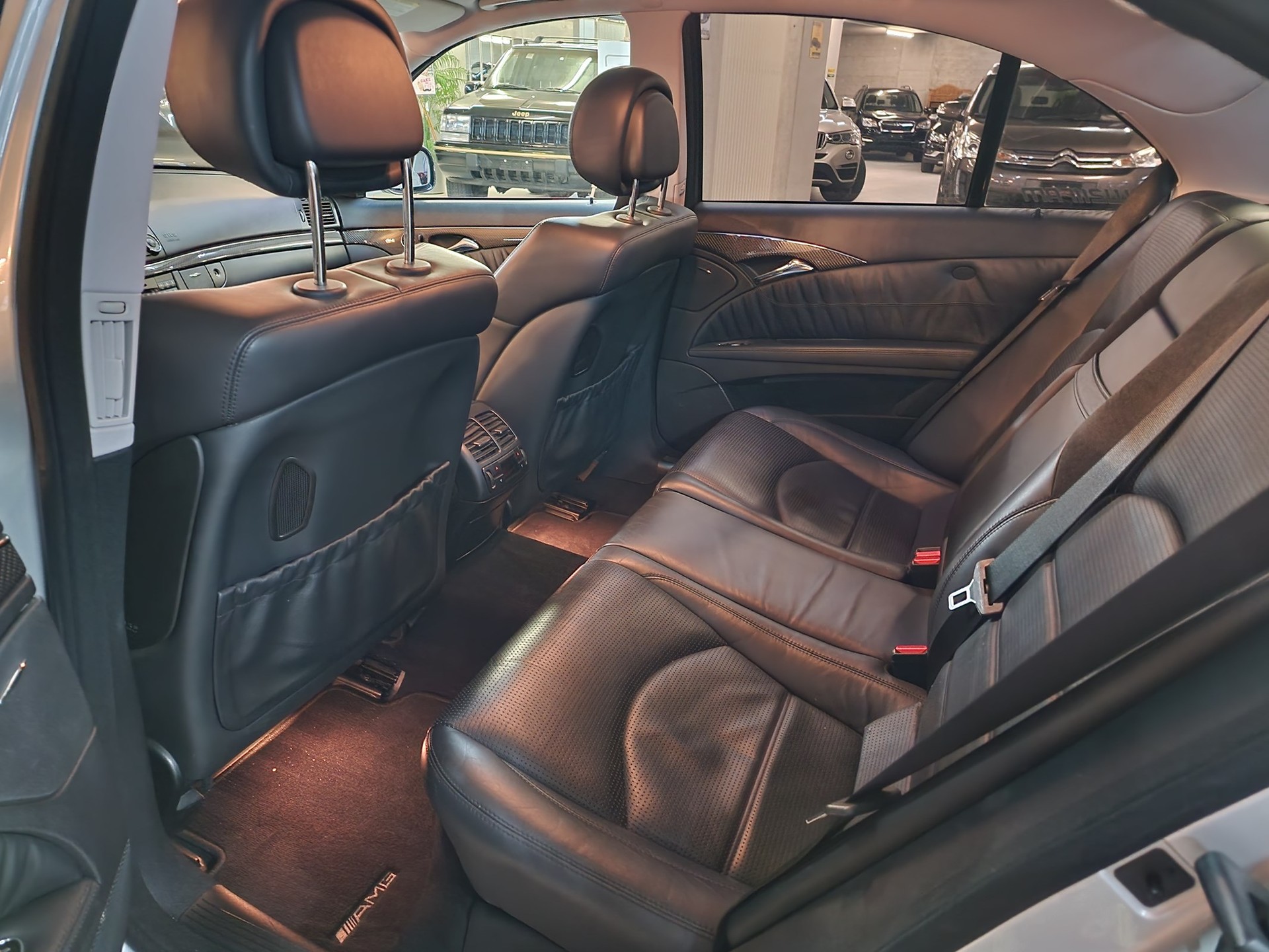 MERCEDES-BENZ E 63 AMG Avantgarde 7G-Tronic-image-11