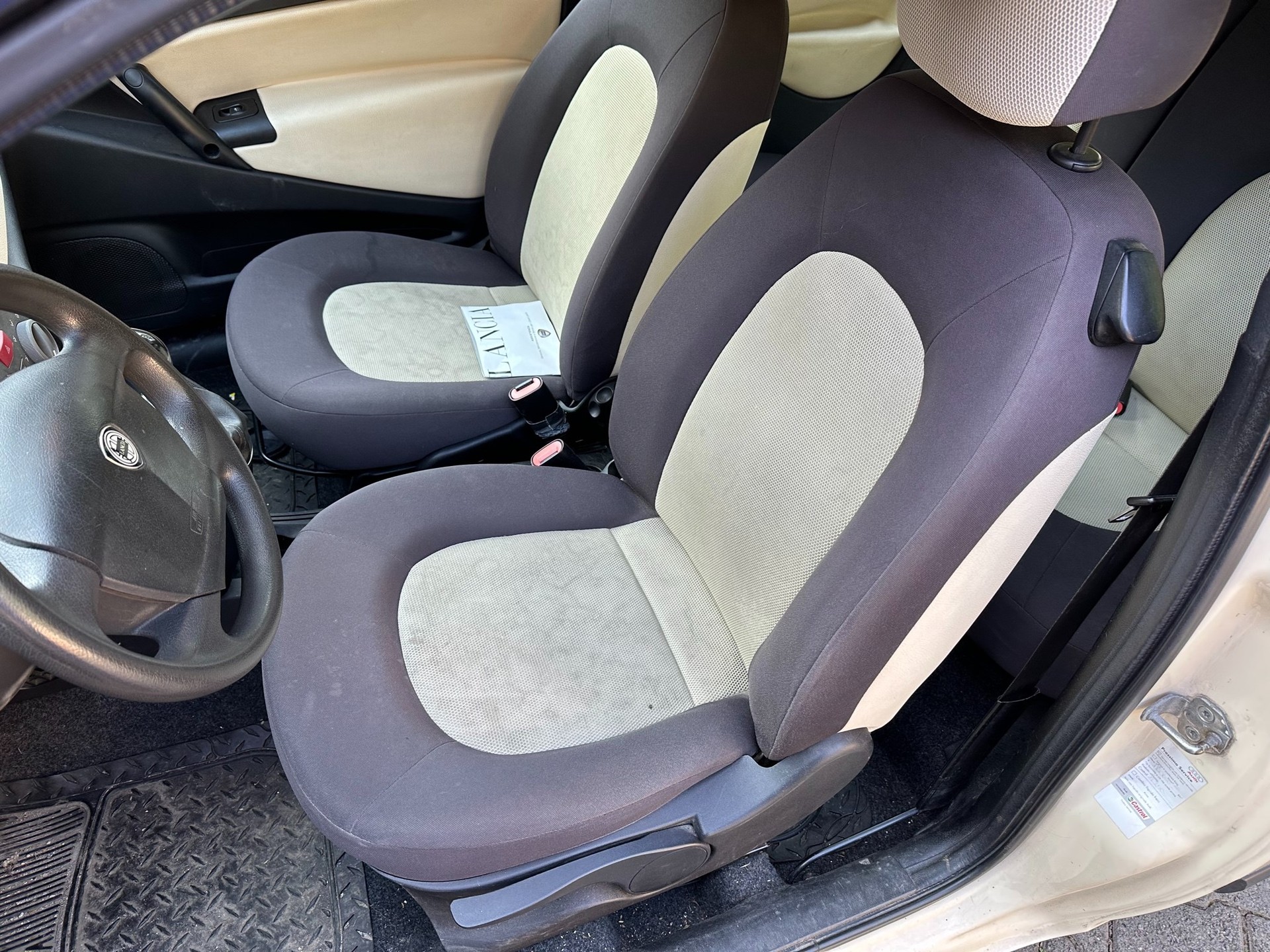 LANCIA Ypsilon 1.2 FIXPREIS-image-9