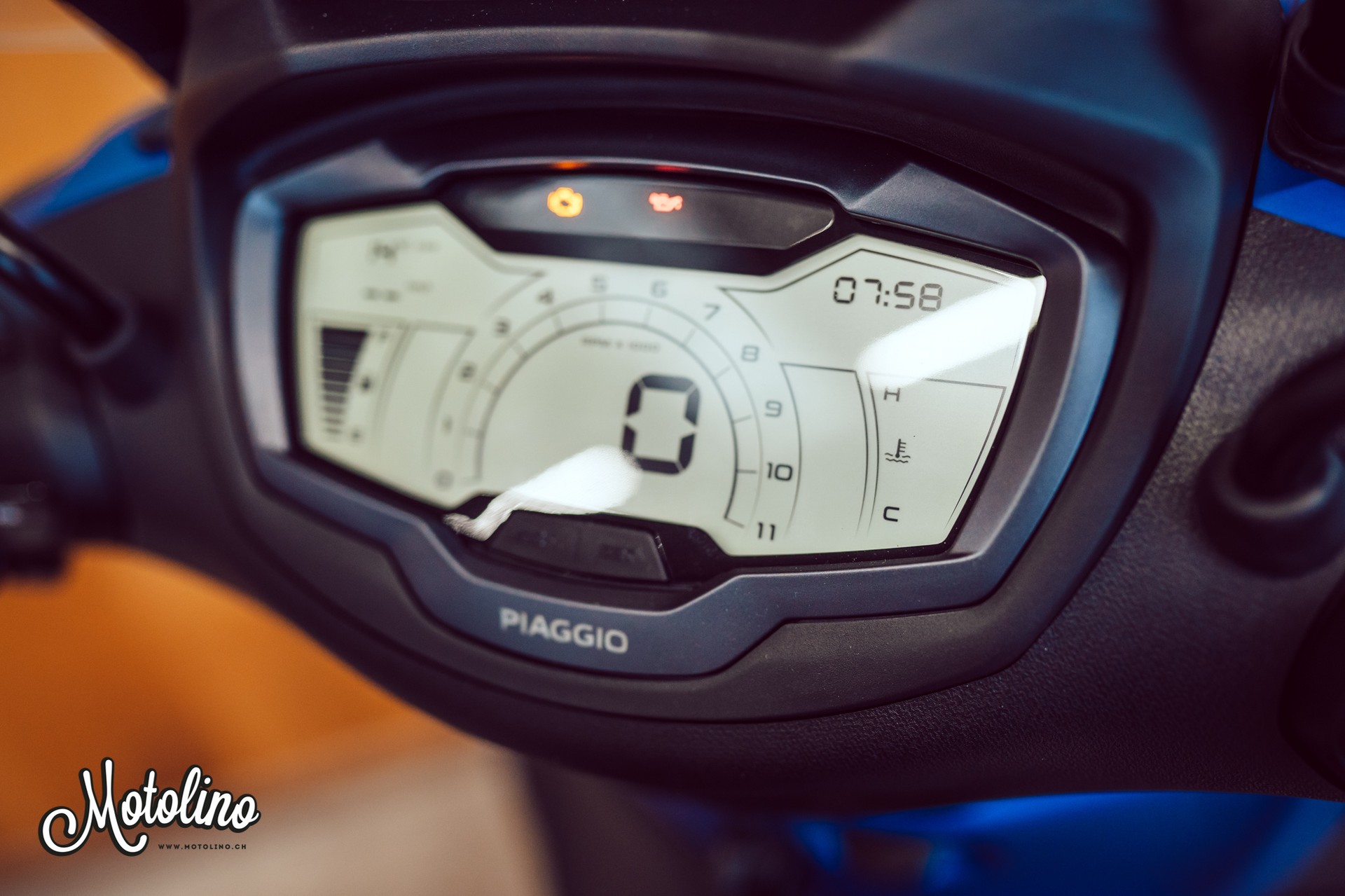 PIAGGIO Beverly 400 Sport-image-9