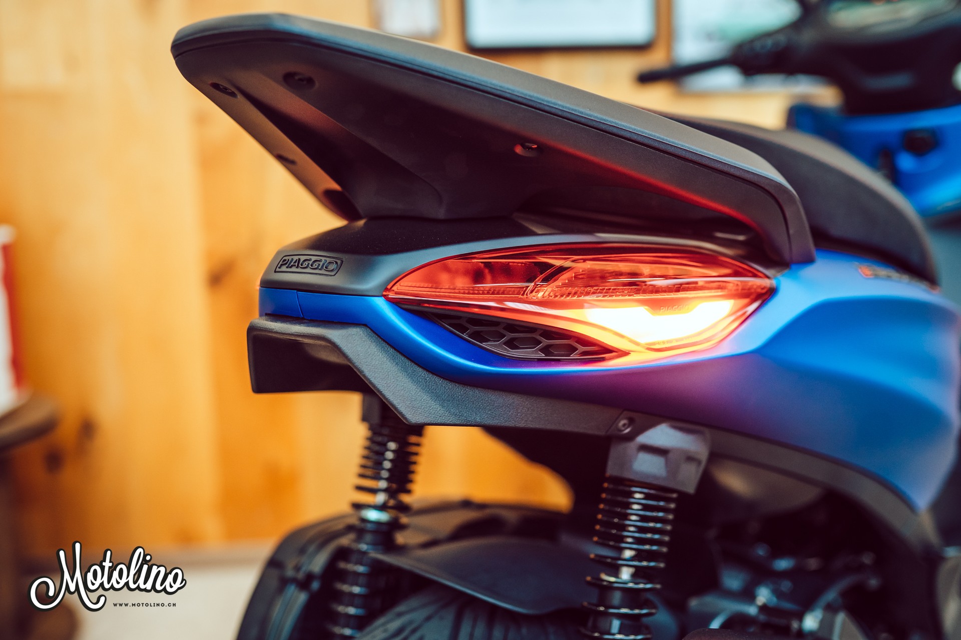 PIAGGIO Beverly 400 Sport-image-7