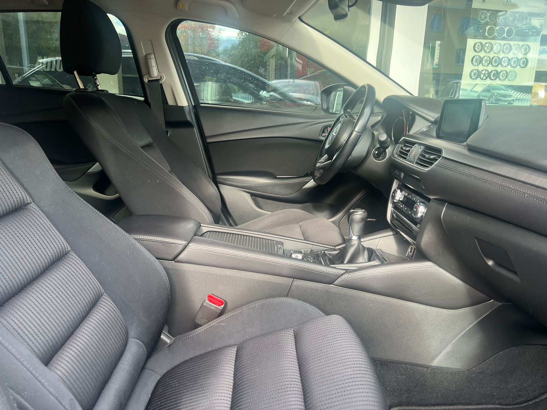 MAZDA 6 Sportwagon 2.2 D 16V Ambition-image-13