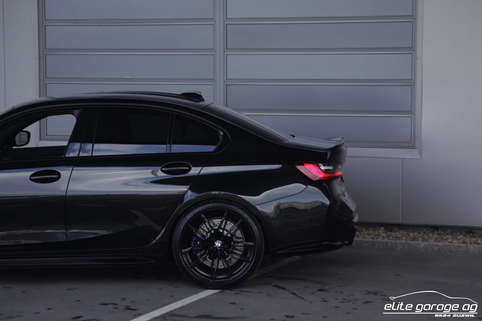 BMW M3 HANDSCHALTER ALL BLACK-image-12