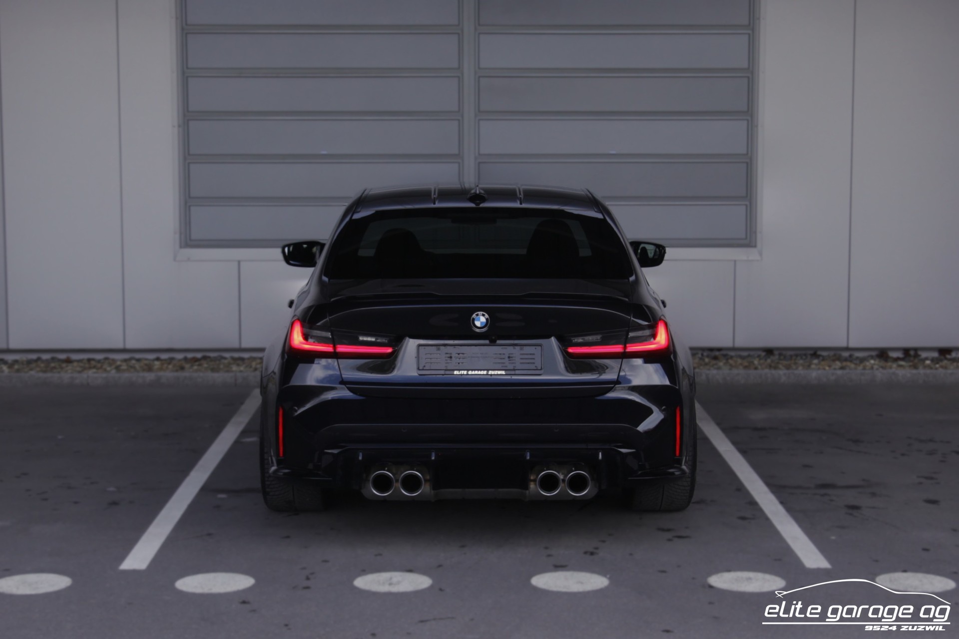 BMW M3 HANDSCHALTER ALL BLACK-image-3
