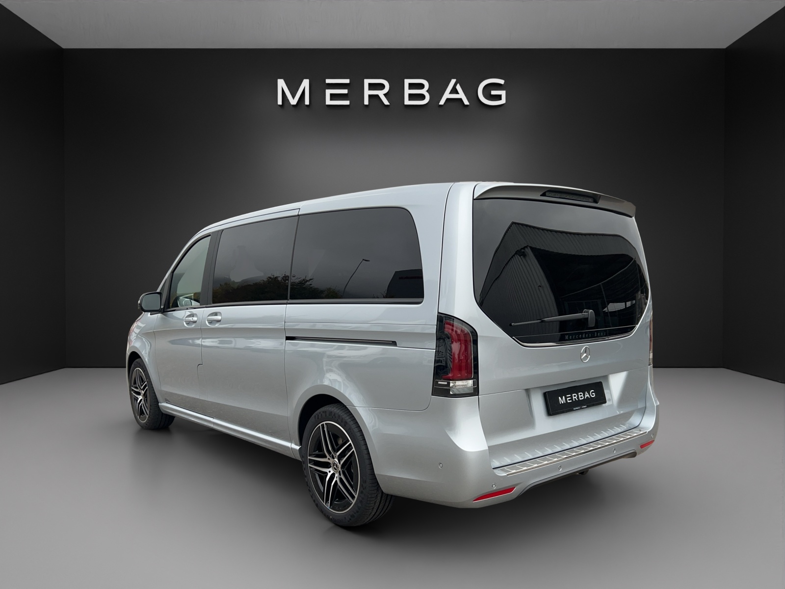 MERCEDES-BENZ V 300 d lang Exclusive 4Matic 9G-Tronic-image-3