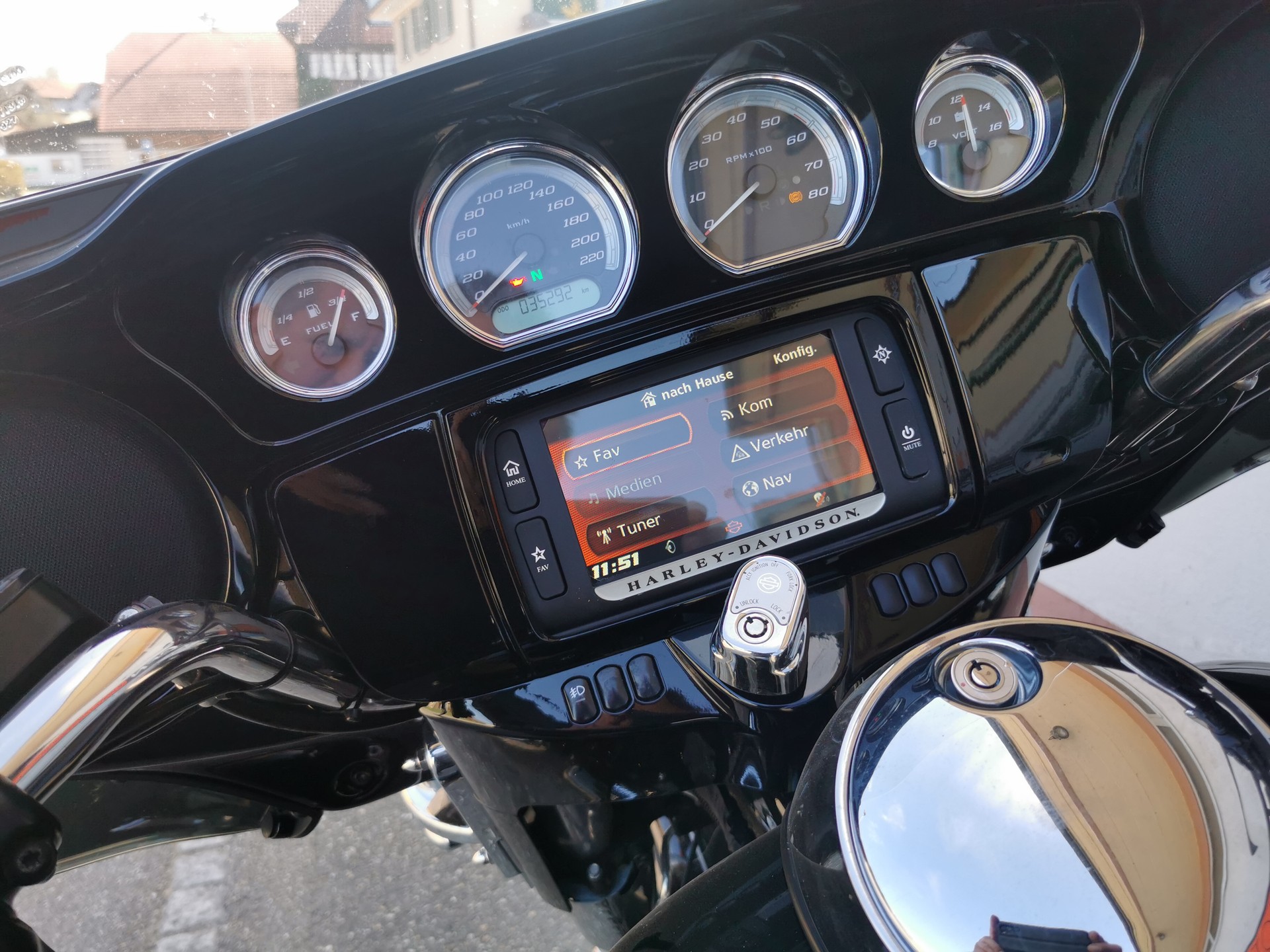 HARLEY-DAVIDSON FLHTK Electra Glide Ultra Limited-image-3