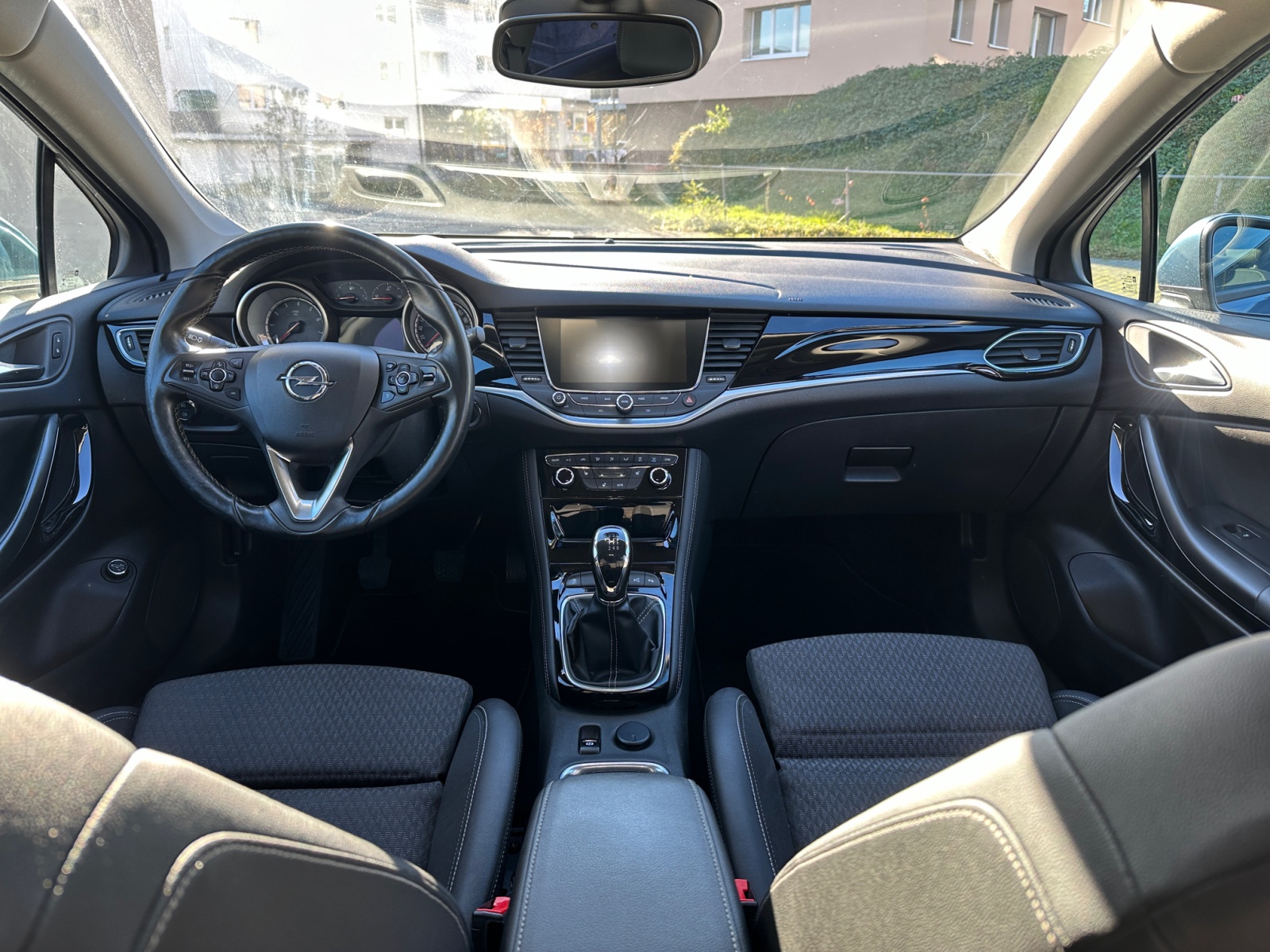 OPEL Astra Sports Tourer 1.4i Turbo Excellence-image-6