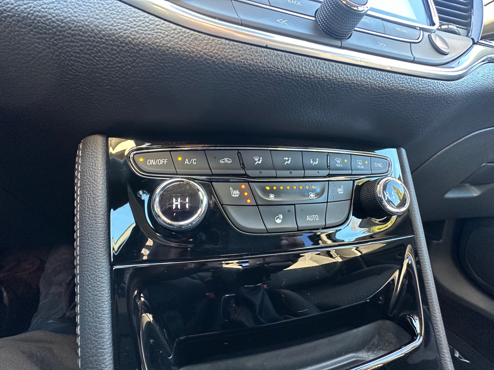 OPEL Astra Sports Tourer 1.4i Turbo Excellence-image-8